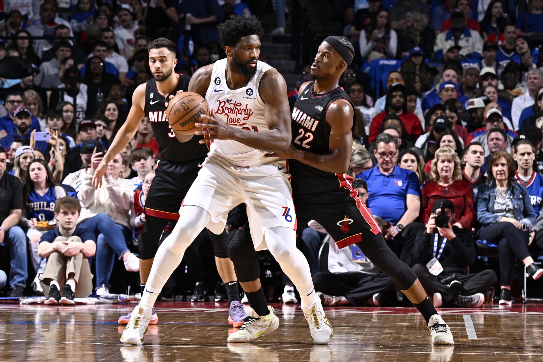 PHILADELPHIA, PA - APRIL 6: Joel Embiid #21 of the Philadelphia 76ers handles the ball during the game against the Miami Heat on April 6, 2023 at the Wells Fargo Center in Philadelphia, Pennsylvania NOTE TO USER: User expressly acknowledges and agrees that, by downloading and/or using this Photograph, user is consenting to the terms and conditions of the Getty Images License Agreement. Mandatory Copyright Notice: Copyright 2023 NBAE (Photo by David Dow/NBAE via Getty Images)