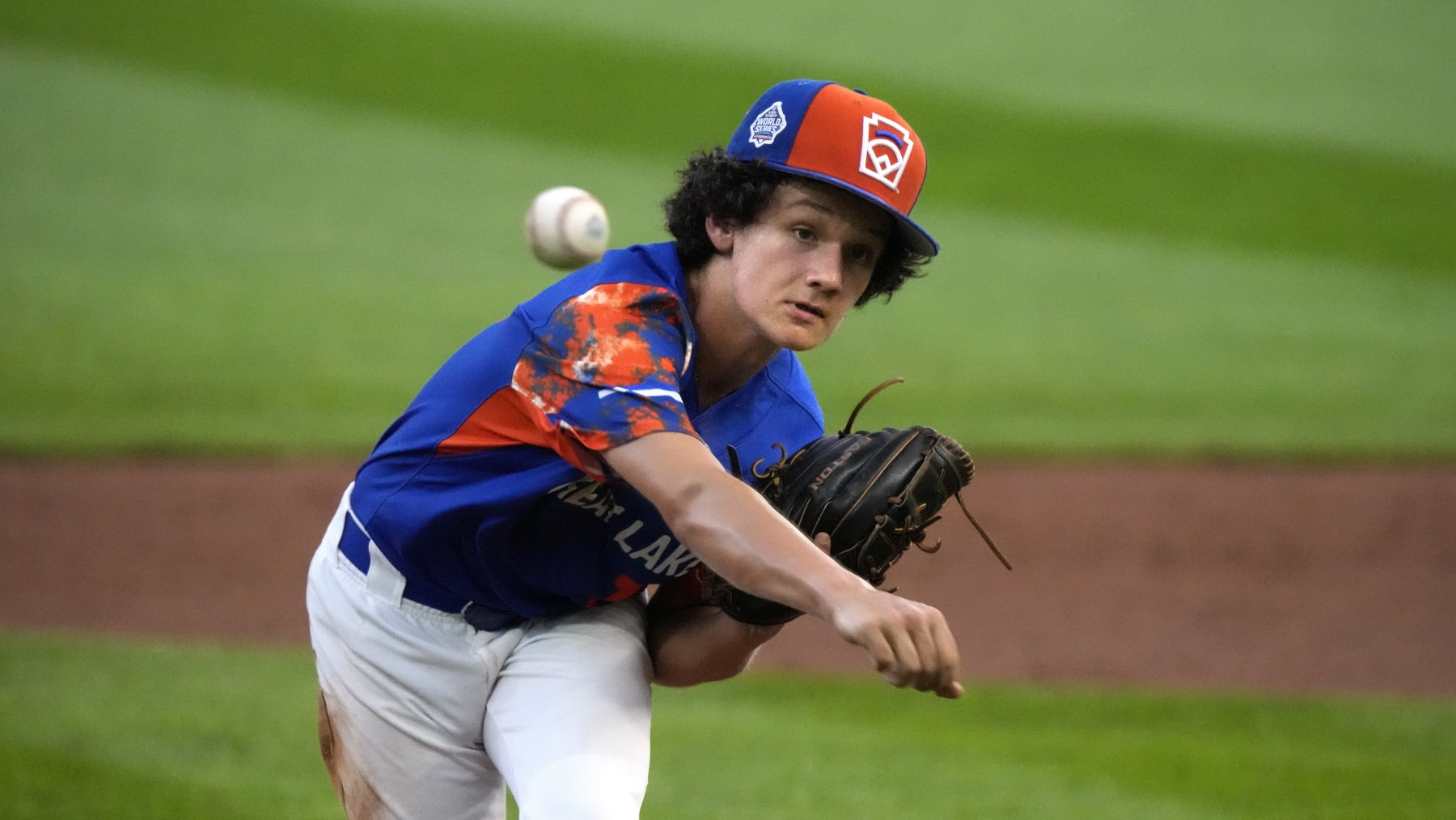 New Albany, Ohio's Kevin Klingerman delivers during the first inning of a baseball game against El Segundo, Calif. at the Little League World Series in South Williamsport, Pa., Thursday, Aug. 17, 2023. (AP Photo/Gene J. Puskar)