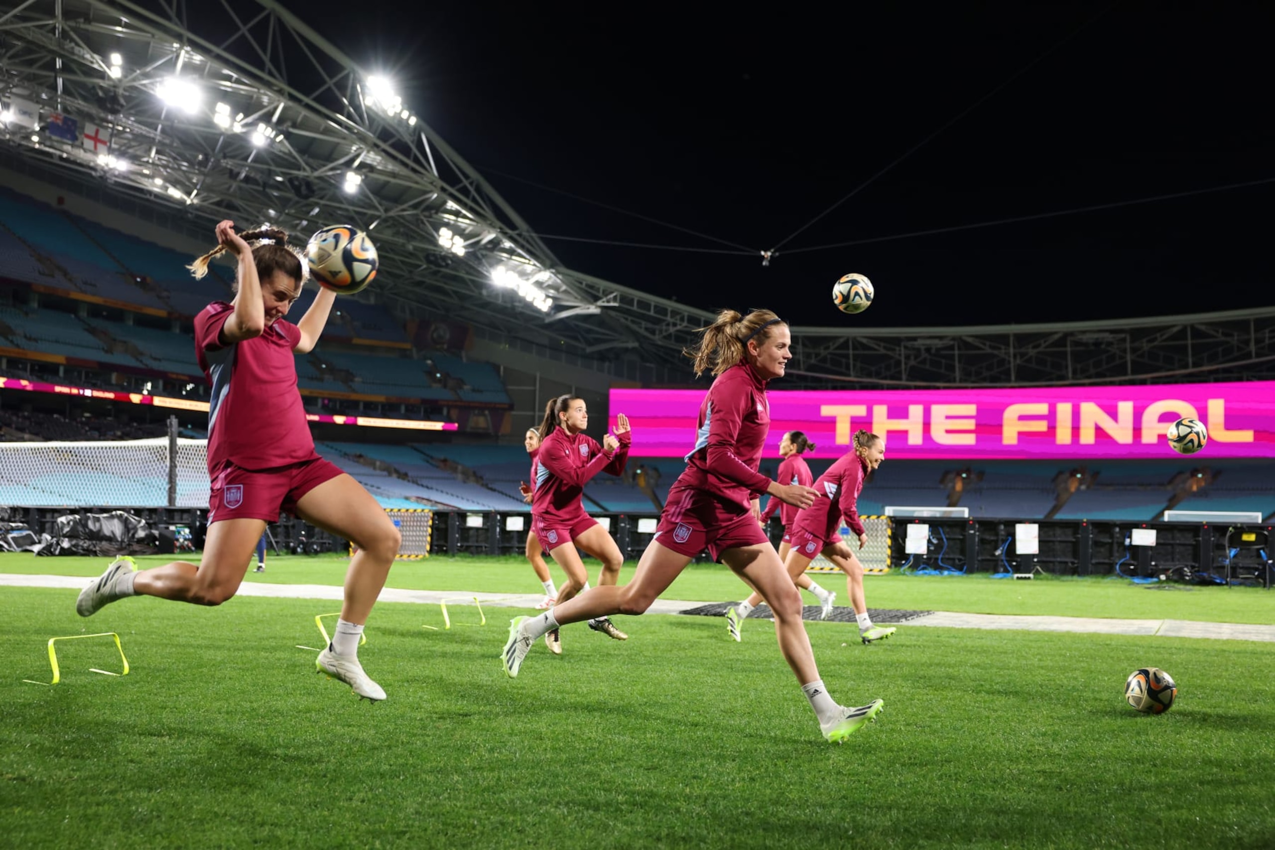 SYDNEY, AUSTRALIA - AUGUST 19: Players of Spain train during a Spain Training Session during the the FIFA Women's World Cup Australia & New Zealand 2023 at Stadium Australia on August 19, 2023 in Sydney / Gadigal, Australia. (Photo by Maja Hitij - FIFA/2023 FIFA) SYDNEY, AUSTRALIA - AUGUST 19: Players of Spain train during a Spain Training Session during the the FIFA Women's World Cup Australia & New Zealand 2023 at Stadium Australia on August 19, 2023 in Sydney / Gadigal, Australia. (Photo by Maja Hitij - FIFA/2023 FIFA)