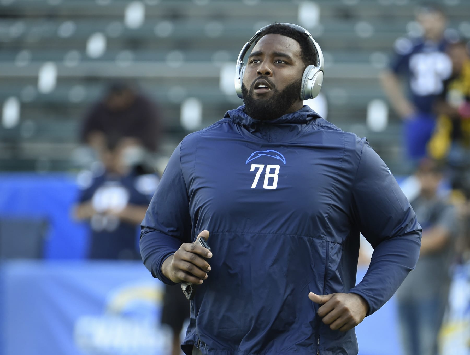 CARSON, CA - OCTOBER 13: Trent Scott #78 of the Los Angeles Chargers warms up before a game against the Pittsburgh Steelers at Dignity Health Sports Park October 13, 2019 in Carson, California. (Photo by Denis Poroy/Getty Images)