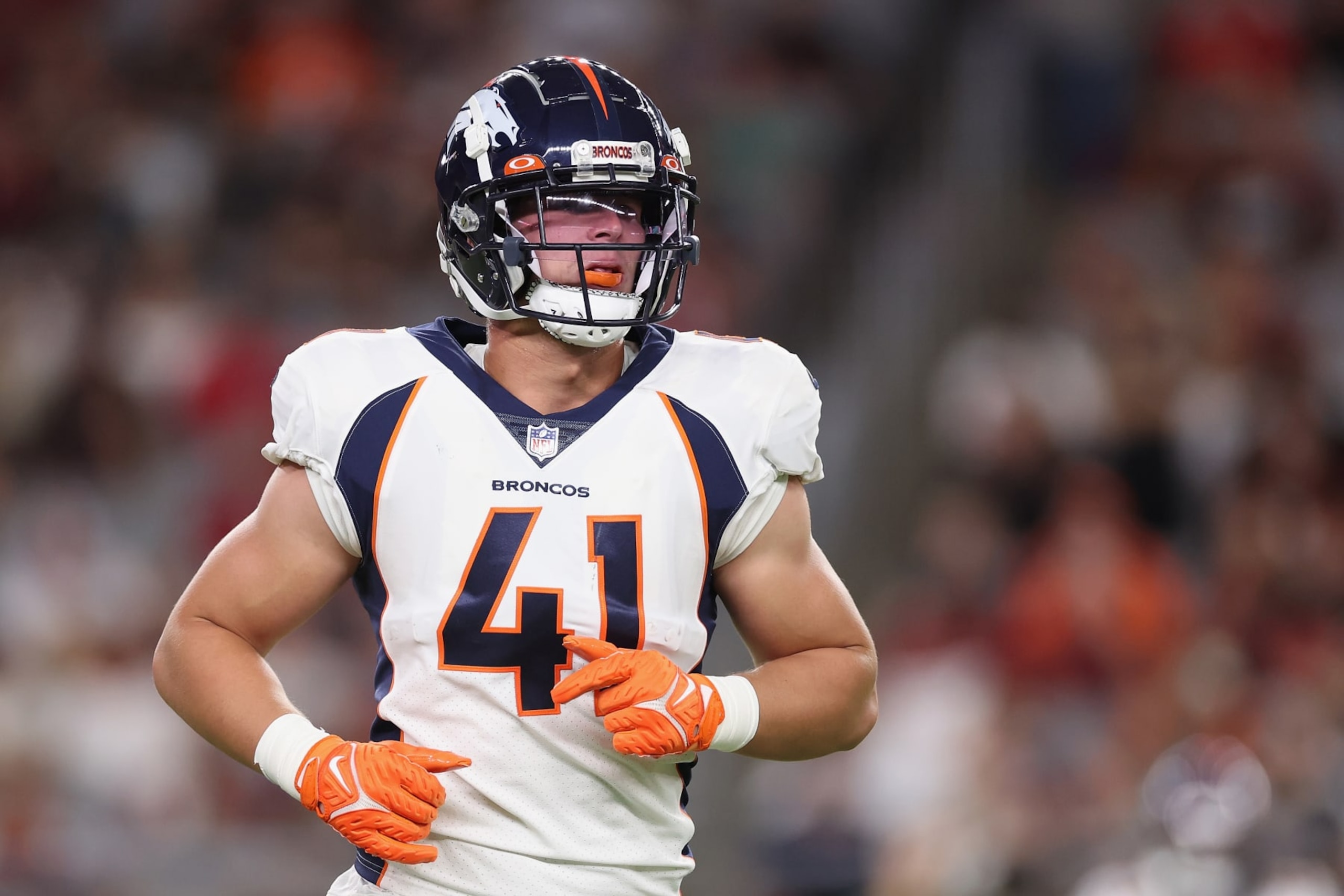 GLENDALE, ARIZONA - AUGUST 11: Linebacker Drew Sanders #41 of the Denver Broncos during the NFL game at State Farm Stadium on August 11, 2023 in Glendale, Arizona.  The Cardinals defeated the Broncos 18-17.  (Photo by Christian Petersen/Getty Images)