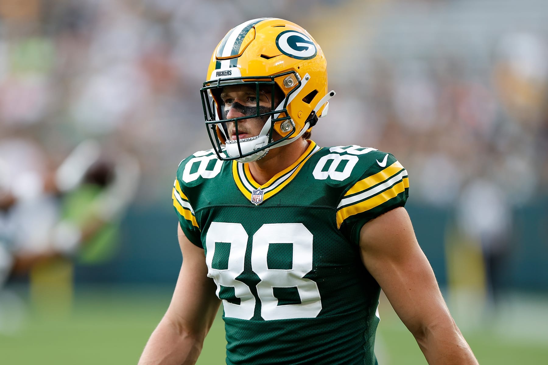 GREEN BAY, WISCONSIN - AUGUST 19: Luke Musgrave #88 of the Green Bay Packers warms up before the preseason game 
against the New England Patriots at Lambeau Field on August 19, 2023 in Green Bay, Wisconsin. (Photo by John Fisher/Getty Images)