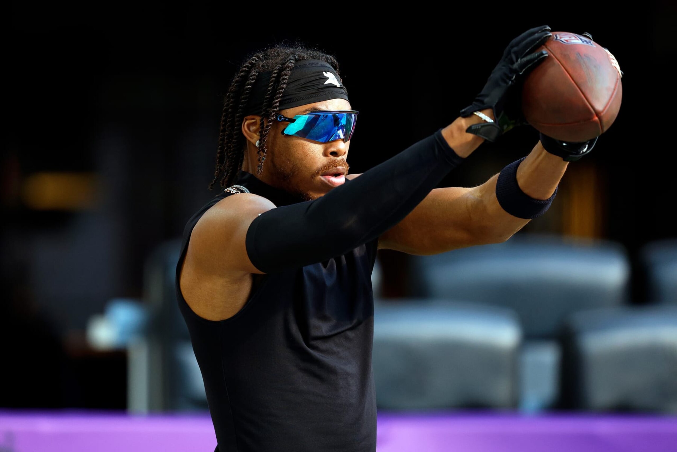 MINNEAPOLIS, MINNESOTA - AUGUST 19: Justin Jefferson #18 of the Minnesota Vikings warms up prior to the start of a preseason game against the Tennessee Titansat U.S. Bank Stadium on August 19, 2023 in Minneapolis, Minnesota. The Titans defeated the Vikings 24-16. (Photo by David Berding/Getty Images)