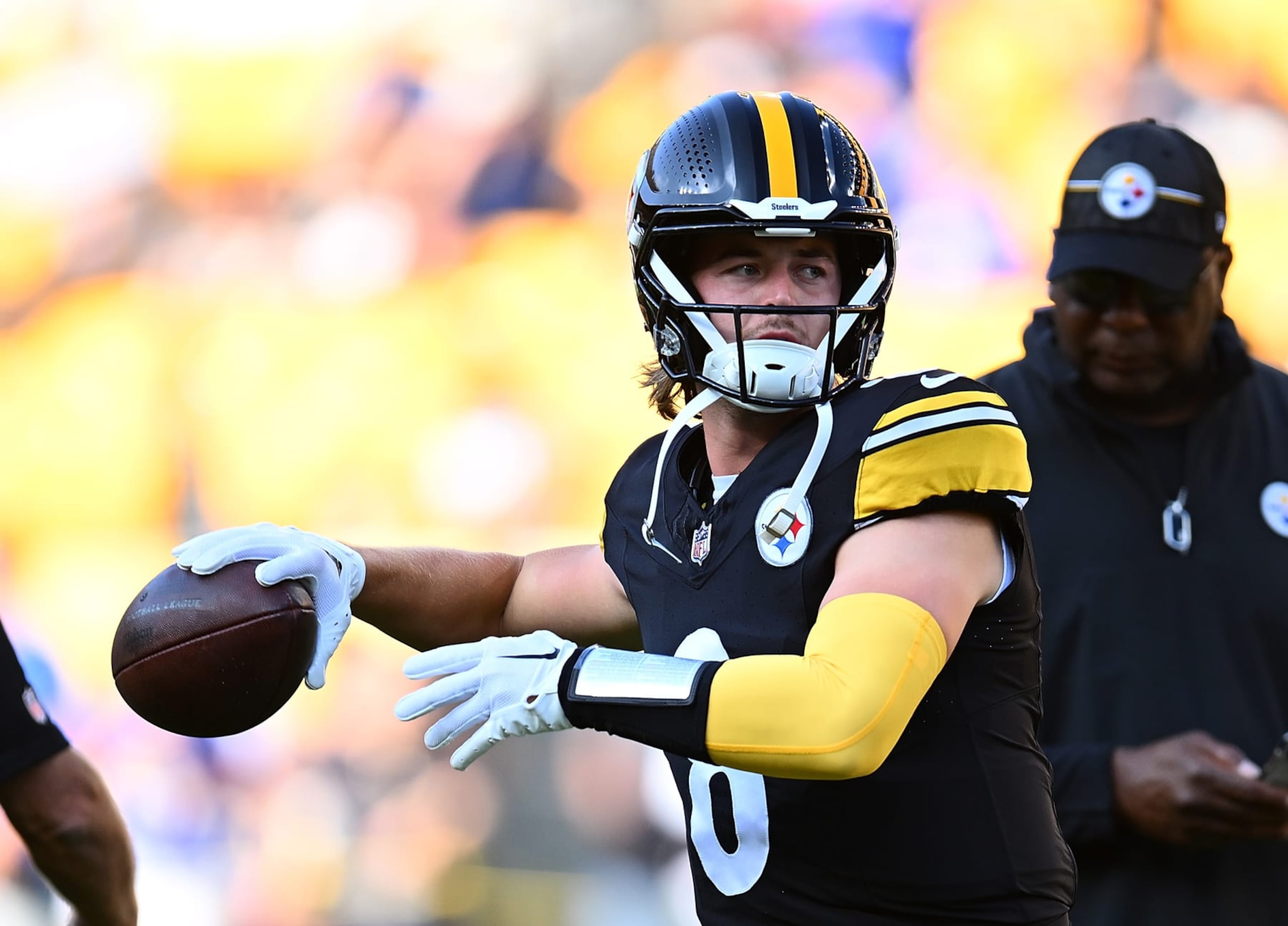 PITTSBURGH, PENNSYLVANIA - AUGUST 19:  Kenny Pickett #8 of the Pittsburgh Steelers warms up prior to the preseason game against the Buffalo Bills at Acrisure Stadium on August 19, 2023 in Pittsburgh, Pennsylvania. (Photo by Joe Sargent/Getty Images)