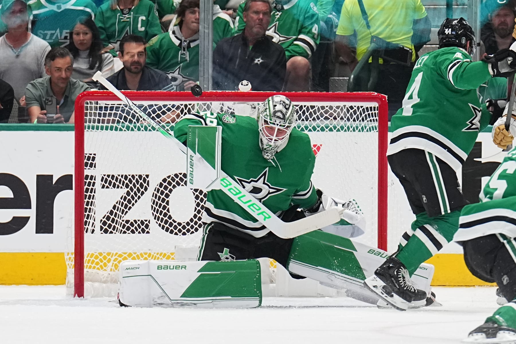 DALLAS, TX - MAY 29: Jake Oettinger #29 of the Dallas Stars makes a save against the Vegas Golden Knights in Game Six of the Conference Final of the 2023 Stanley Cup Playoffs at the American Airlines Center on May 29, 2023 in Dallas, Texas. (Photo by Glenn James/NHLI via Getty Images)