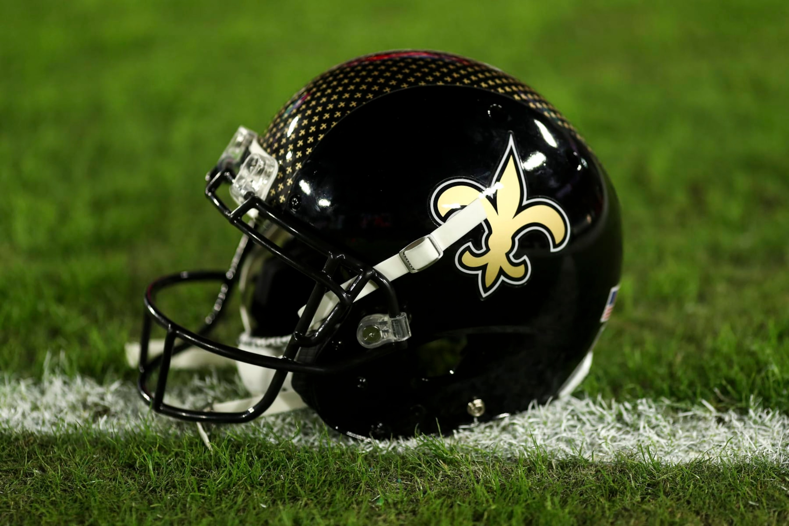 TAMPA, FL - DECEMBER 5: A black alternate New Orleans Saints helmet is on the field prior to an NFL football game against the Tampa Bay Buccaneers at Raymond James Stadium on December 5, 2022 in Tampa, Florida. (Photo by Kevin Sabitus/Getty Images)