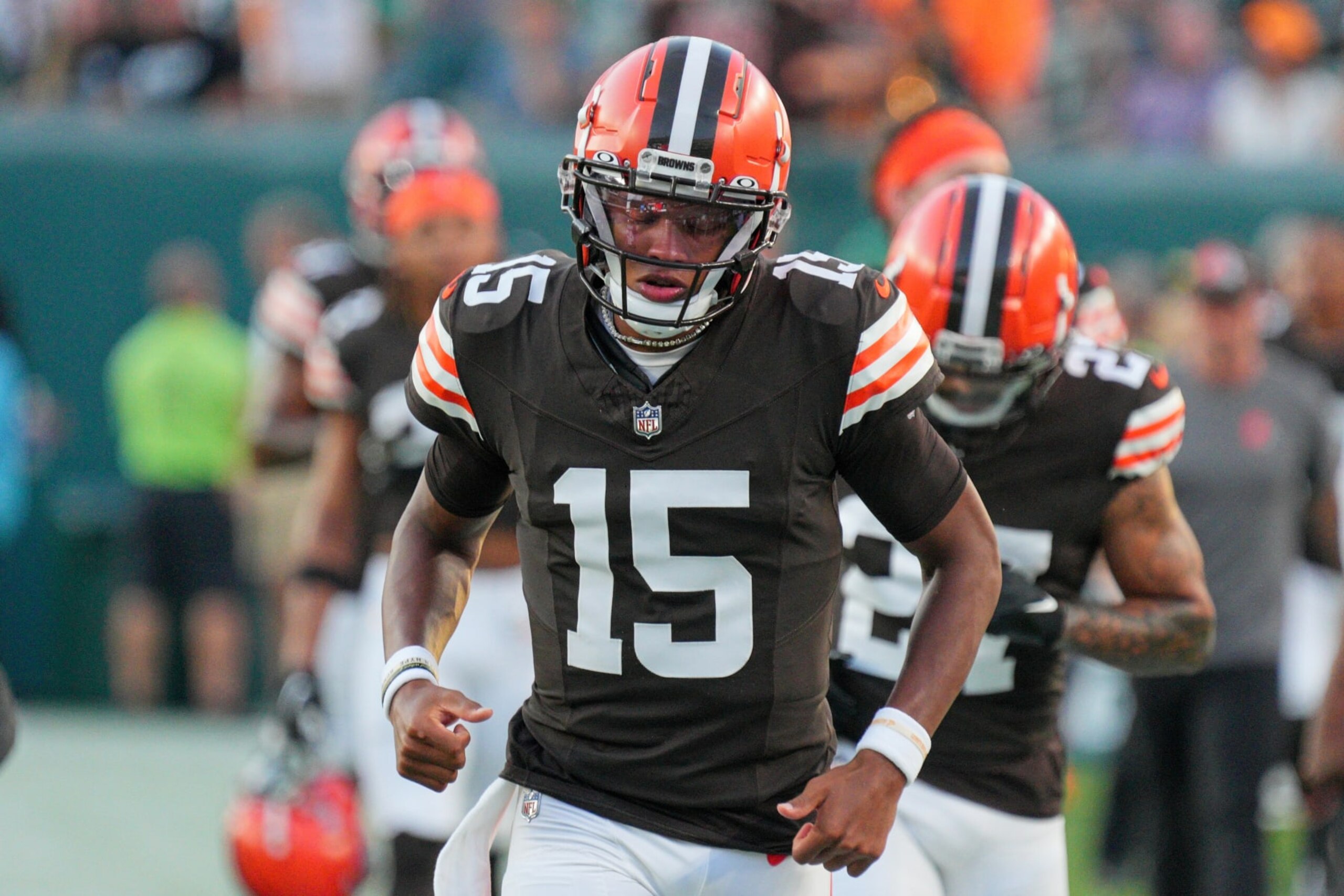 PHILADELPHIA, PA - AUGUST 17: Cleveland Browns quarterback Joshua Dobbs (15) looks on during the preseason game between the Cleveland Browns and the Philadelphia Eagles on August 17, 2023, at Lincoln Financial Field in Philadelphia, PA. (Photo by Andy Lewis/Icon Sportswire via Getty Images)