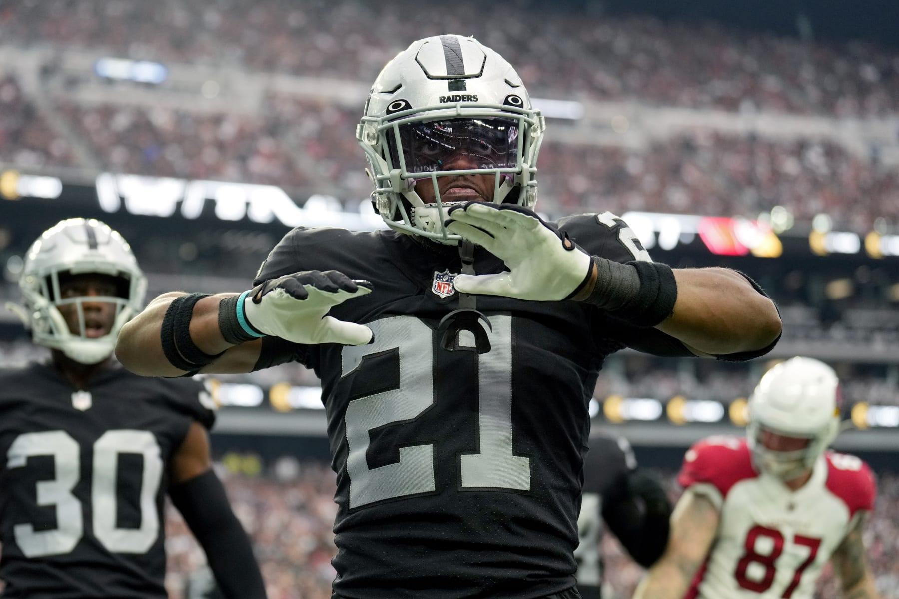 LAS VEGAS, NEVADA - SEPTEMBER 18: Amik Robertson #21 of the Las Vegas Raiders reacts after forcing an incomplete pass in the fourth quarter against the Arizona Cardinals at Allegiant Stadium on September 18, 2022 in Las Vegas, Nevada. (Photo by Chris Unger/Getty Images)