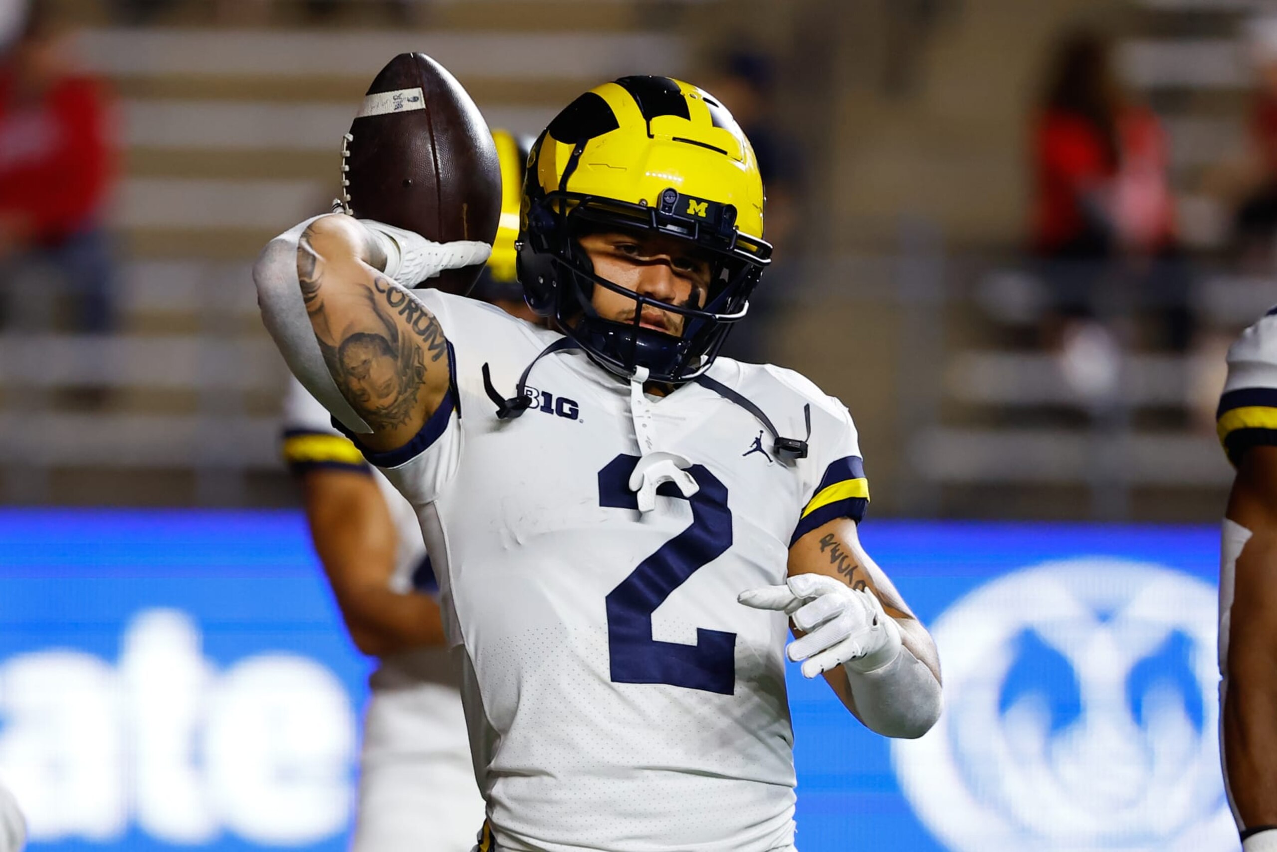 PISCATAWAY, NJ - NOVEMBER 05: Michigan Wolverines running back Blake Corum (2) warms up prior to the college football game against the Rutgers Scarlet Knights on November 5, 2022 at SHI Stadium in Piscataway, New Jersey.  (Photo by Rich Graessle/Icon Sportswire via Getty Images)