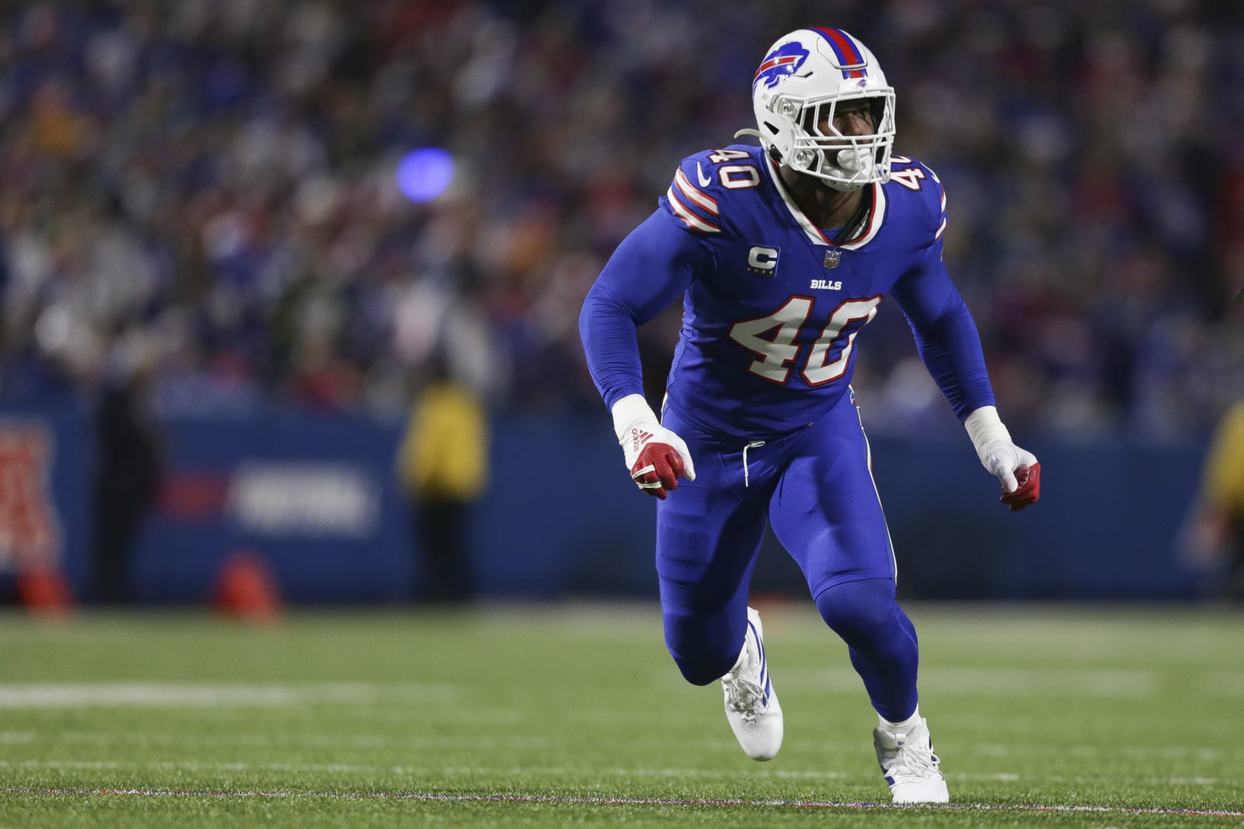 ORCHARD PARK, NEW YORK - OCTOBER 30: Von Miller #40 of the Buffalo Bills rushes the passer during the first half against the Green Bay Packers at Highmark Stadium on October 30, 2022 in Orchard Park, New York. (Photo by Joshua Bessex/Getty Images) ORCHARD PARK, NEW YORK - OCTOBER 30: Von Miller #40 of the Buffalo Bills rushes the passer during the first half against the Green Bay Packers at Highmark Stadium on October 30, 2022 in Orchard Park, New York. (Photo by Joshua Bessex/Getty Images)