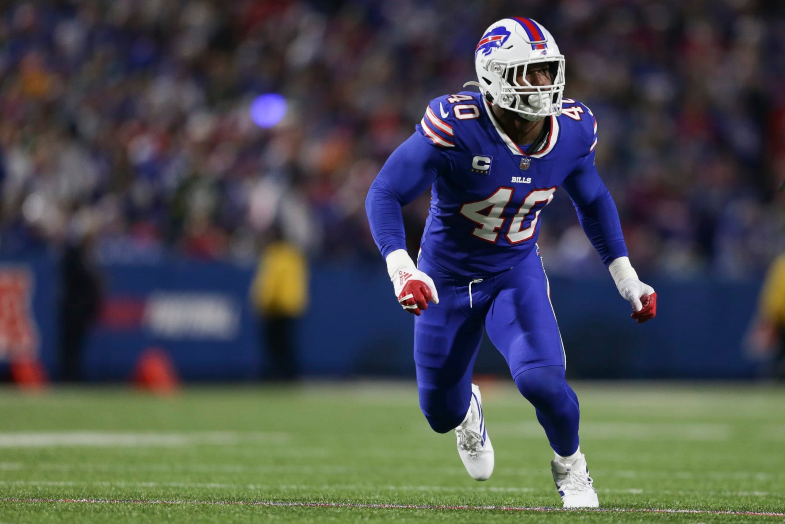 ORCHARD PARK, NEW YORK - OCTOBER 30: Von Miller #40 of the Buffalo Bills rushes the passer during the first half against the Green Bay Packers at Highmark Stadium on October 30, 2022 in Orchard Park, New York. (Photo by Joshua Bessex/Getty Images) ORCHARD PARK, NEW YORK - OCTOBER 30: Von Miller #40 of the Buffalo Bills rushes the passer during the first half against the Green Bay Packers at Highmark Stadium on October 30, 2022 in Orchard Park, New York. (Photo by Joshua Bessex/Getty Images)