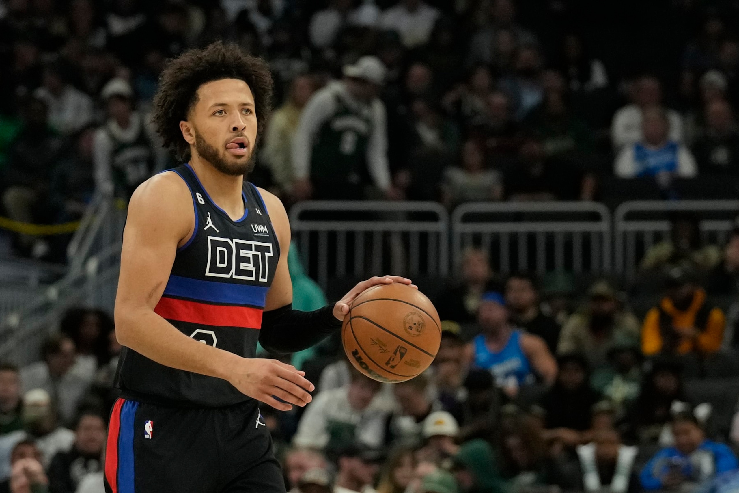MILWAUKEE, WISCONSIN - NOVEMBER 02: Cade Cunningham #2 of the Detroit Pistons dribbles the ball against the Milwaukee Bucks in second half at Fiserv Forum on November 02, 2022 in Milwaukee, Wisconsin. NOTE TO USER: User expressly acknowledges and agrees that, by downloading and or using this photograph, User is consenting to the terms and conditions of the Getty Images License Agreement. (Photo by Patrick McDermott/Getty Images)