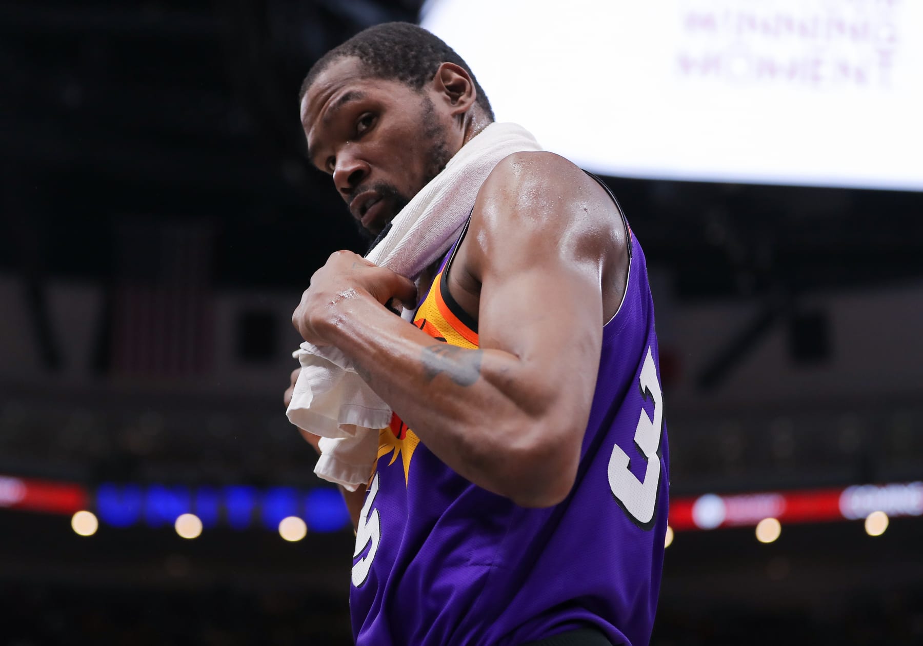 CHICAGO, IL - MARCH 03: Phoenix Suns Forward Kevin Durant (35) looks on during a NBA game between the Phoenix Suns  and the Chicago Bulls on March 3, 2023 at the United Center in Chicago, IL. (Photo by Melissa Tamez/Icon Sportswire via Getty Images)