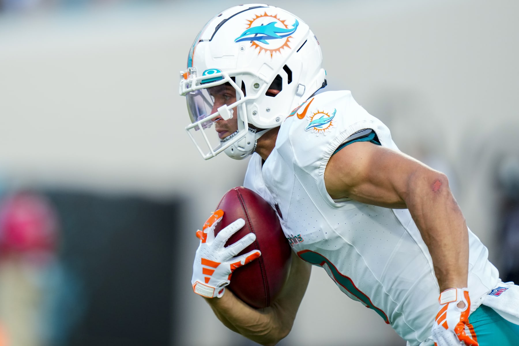JACKSONVILLE, FLORIDA - AUGUST 26: Braxton Berrios #0 of the Miami Dolphins returns the punt against the Jacksonville Jaguars during the first quarter of a preseason game at TIAA Bank Field on August 26, 2023 in Jacksonville, Florida. (Photo by Rich Storry/Getty Images) JACKSONVILLE, FLORIDA - AUGUST 26: Braxton Berrios #0 of the Miami Dolphins returns the punt against the Jacksonville Jaguars during the first quarter of a preseason game at TIAA Bank Field on August 26, 2023 in Jacksonville, Florida. (Photo by Rich Storry/Getty Images)