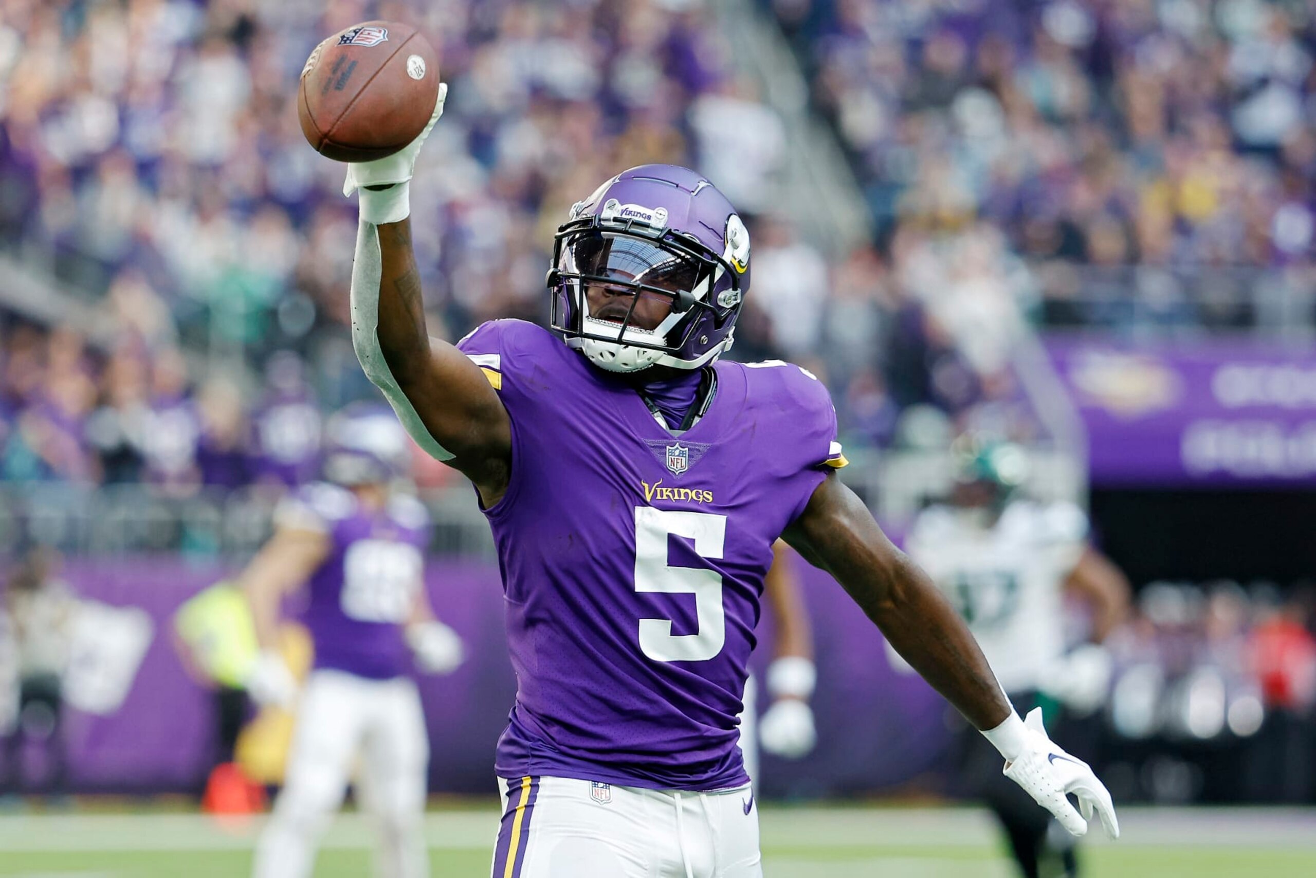 MINNEAPOLIS, MINNESOTA - DECEMBER 04: Jalen Reagor #5 of the Minnesota Vikings celebrates after making a catch during the second quarter against the New York Jets at U.S. Bank Stadium on December 04, 2022 in Minneapolis, Minnesota. (Photo by David Berding/Getty Images)