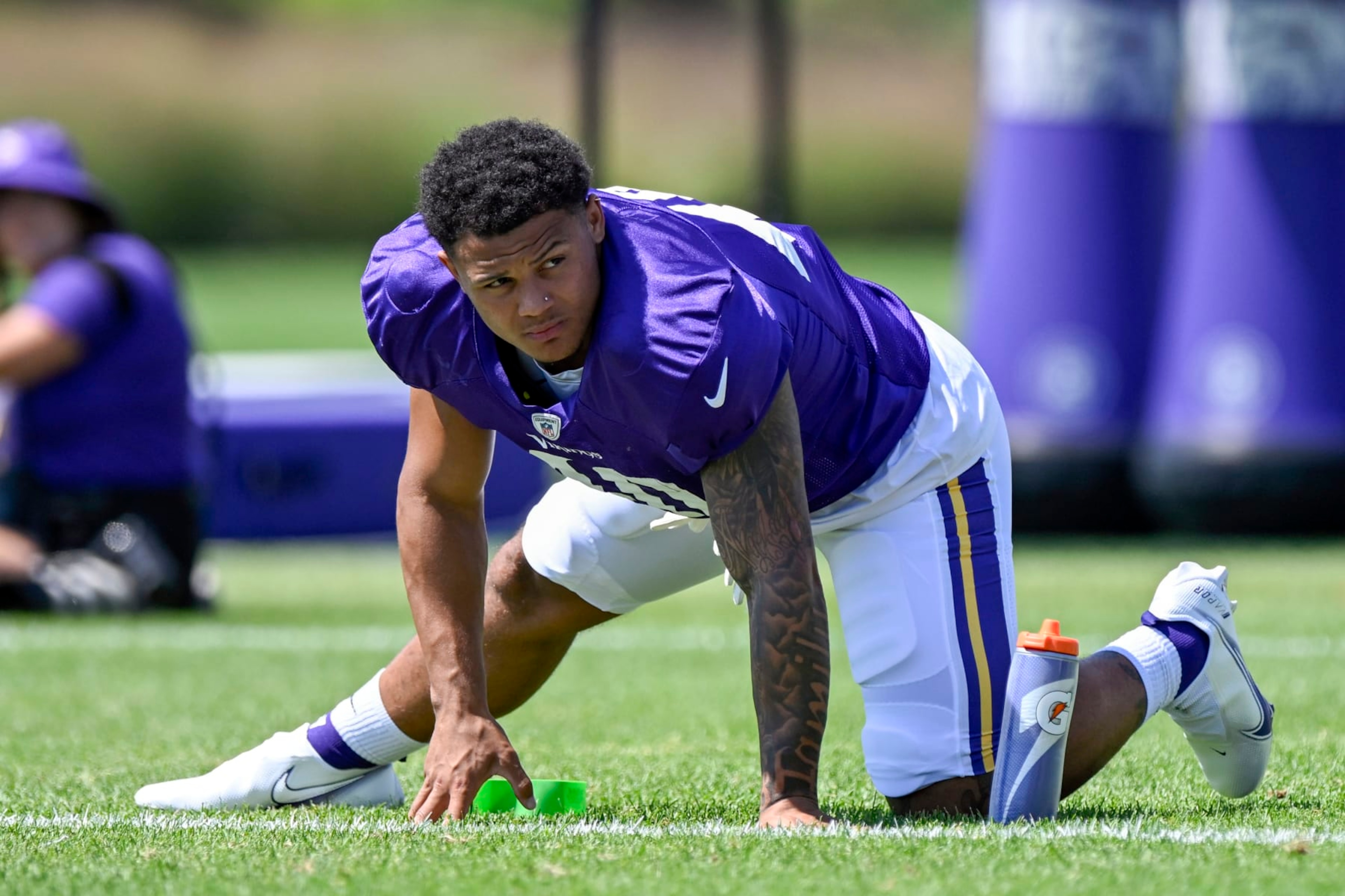 EAGAN, MN - JULY 31: Minnesota Vikings linebacker Ivan Pace Jr. (40) loosens up during Minnesota Vikings Training Camp at TCO Performance Center on July 31, 2023 in Eagan, Minnesota.(Photo by Nick Wosika/Icon Sportswire via Getty Images) EAGAN, MN - JULY 31: Minnesota Vikings linebacker Ivan Pace Jr. (40) loosens up during Minnesota Vikings Training Camp at TCO Performance Center on July 31, 2023 in Eagan, Minnesota.(Photo by Nick Wosika/Icon Sportswire via Getty Images)