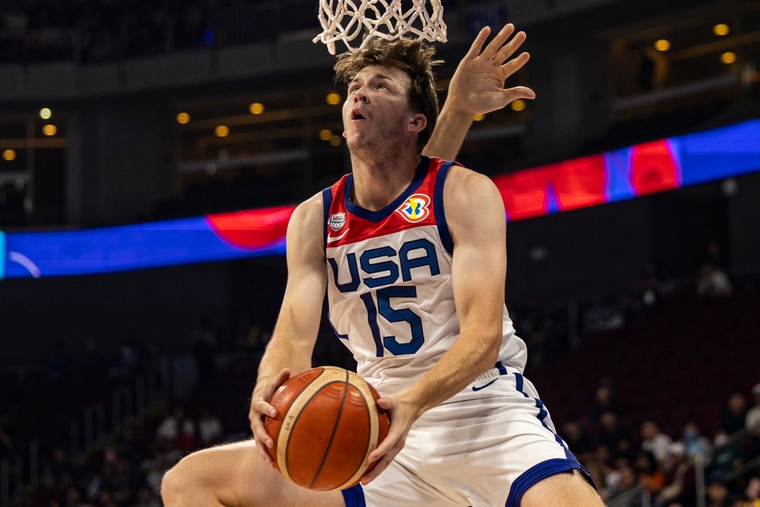 MANILA, PHILIPPINES - AUGUST 30: Austin Reaves #15 of USA drives to the basket during the FIBA Basketball World Cup Group C game between United States and Jordan at Mall of Asia Arena on August 30, 2023 in Pasay, Metro Manila, Philippines. (Photo by Ezra Acayan/Getty Images)