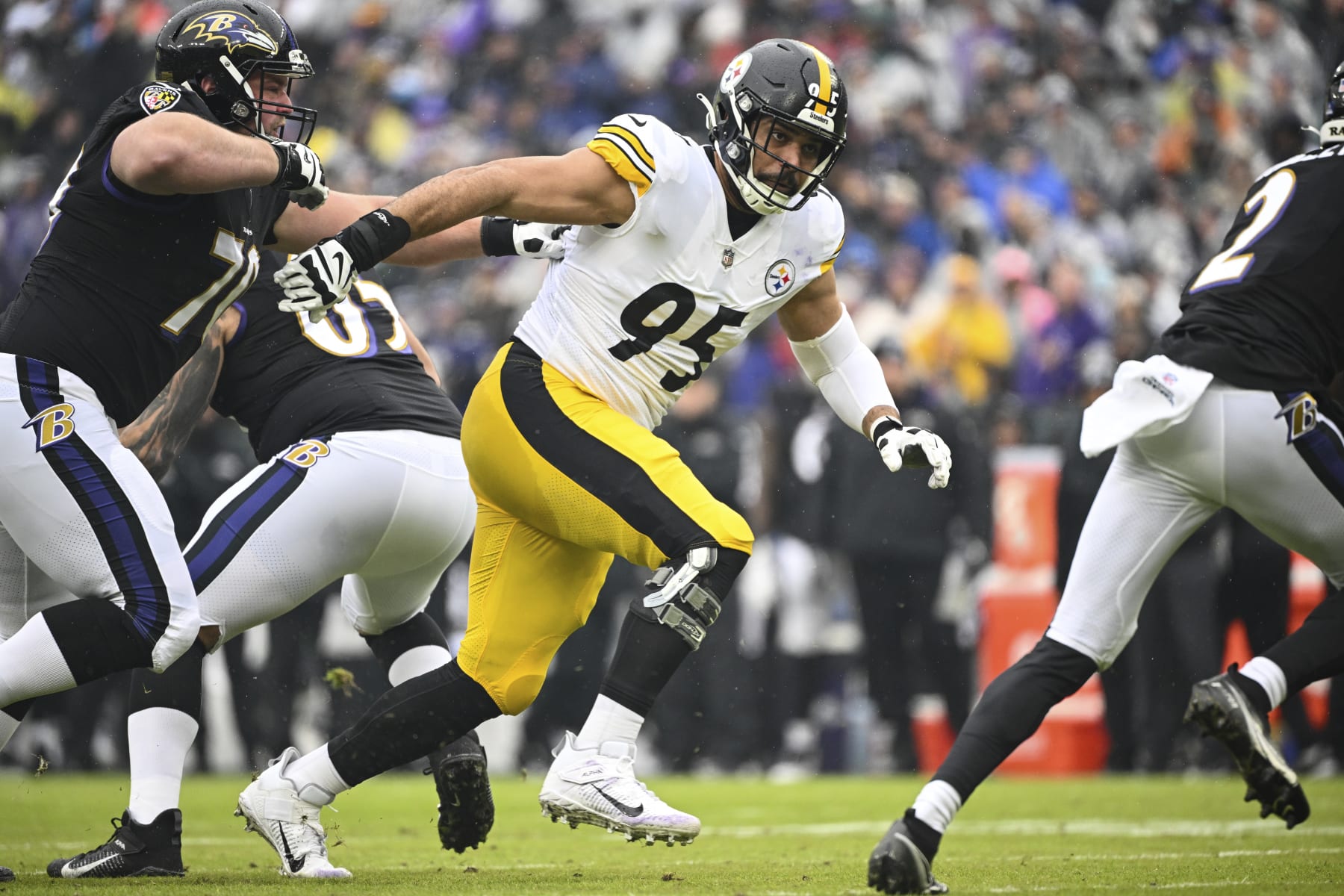 Pittsburgh Steelers defensive end Chris Wormley (95) in action during the first quarter of an NFL football game against the Baltimore Ravens, Sunday, Jan. 9, 2022, in Baltimore. (AP Photo/Terrance Williams)