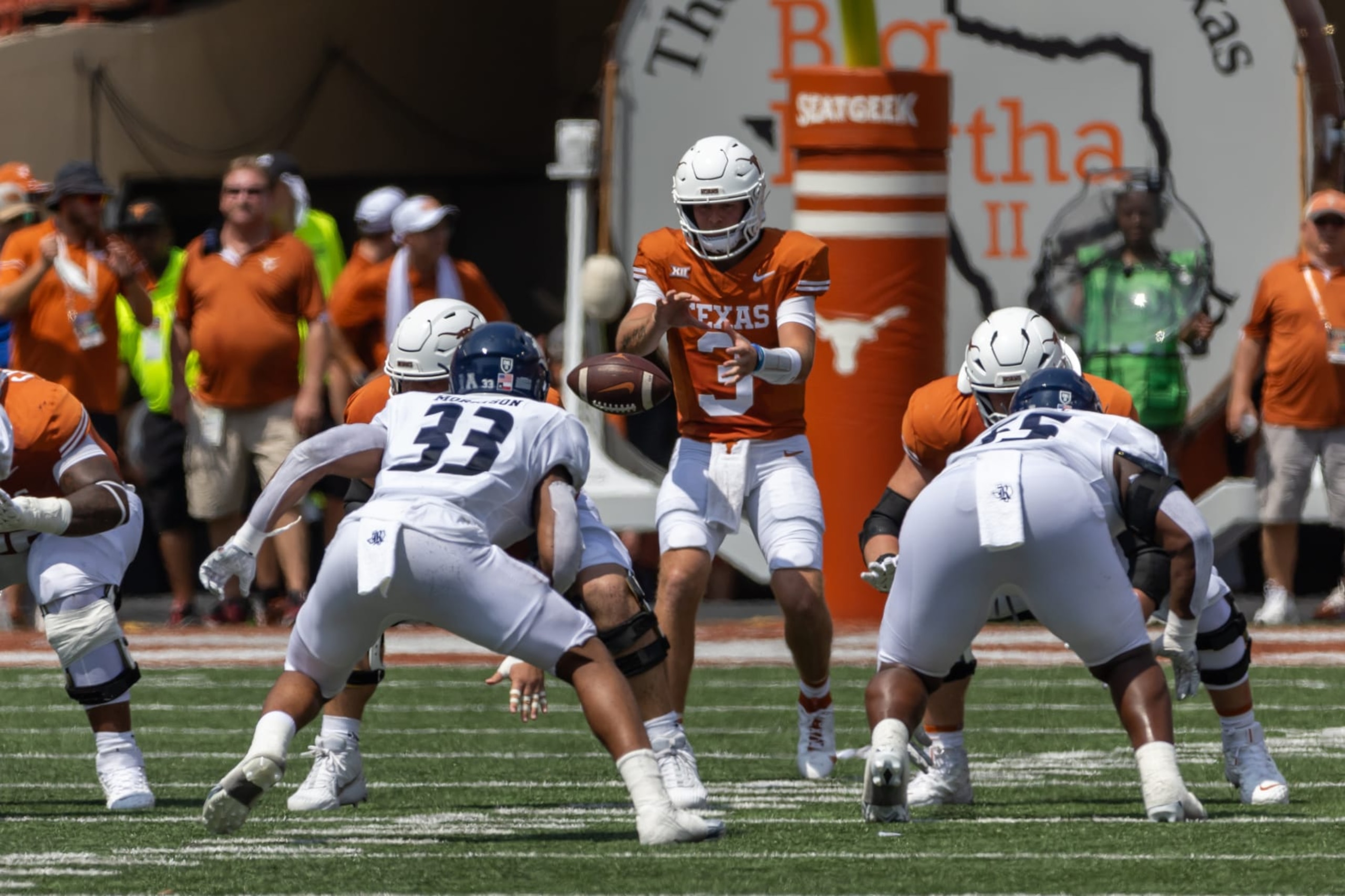 AUSTIN, TX - SEPTEMBER 02: Texas Longhorns quarterback Quinn Ewers (3) takes a snap during the college football game between Texas Longhorns and Rice Owls on September 2, 2023, at Darrell K Royal-Texas Memorial Stadium in Austin, TX. (Photo by David Buono/Icon Sportswire via Getty Images) AUSTIN, TX - SEPTEMBER 02: Texas Longhorns quarterback Quinn Ewers (3) takes a snap during the college football game between Texas Longhorns and Rice Owls on September 2, 2023, at Darrell K Royal-Texas Memorial Stadium in Austin, TX. (Photo by David Buono/Icon Sportswire via Getty Images)