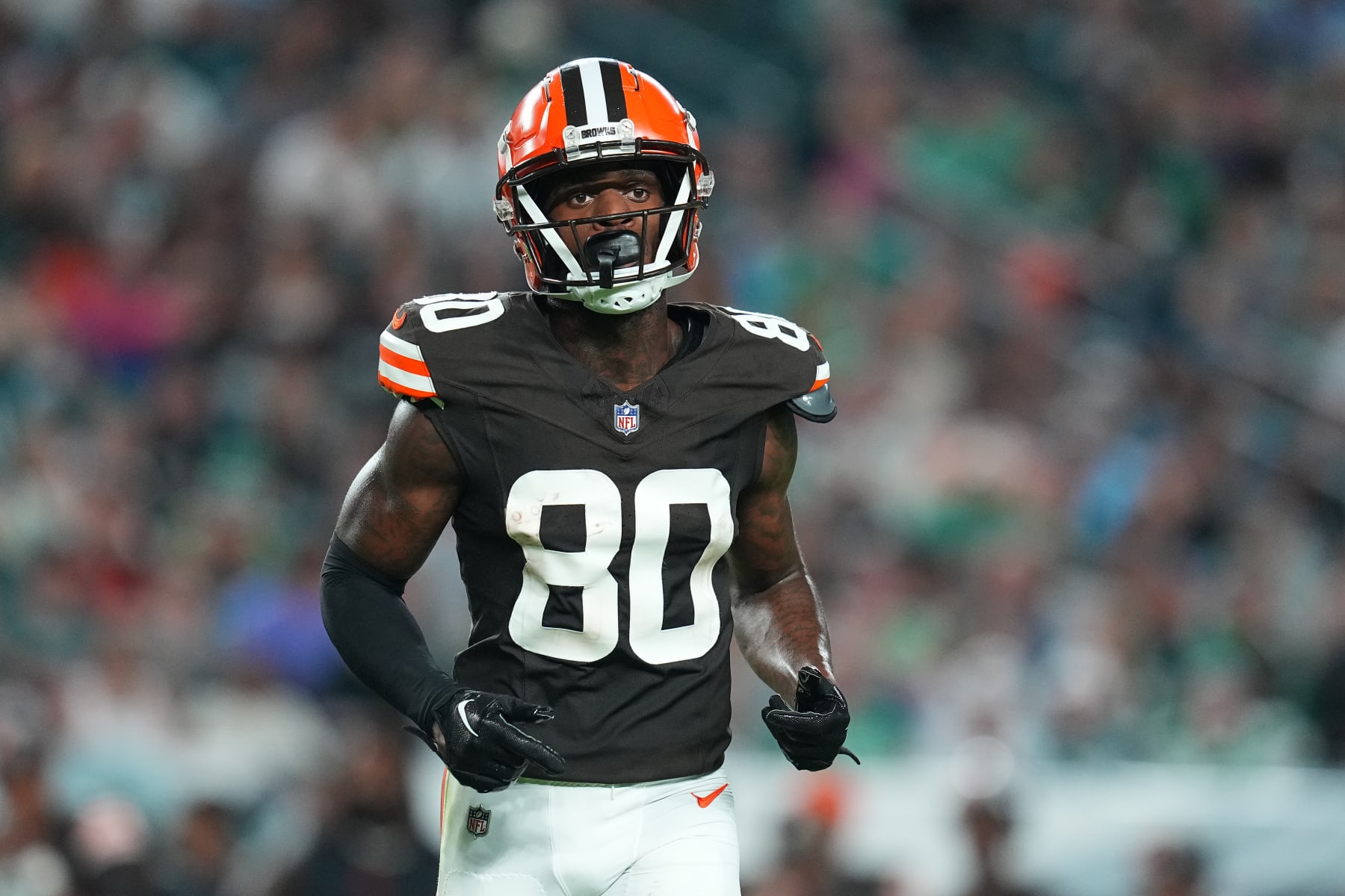 PHILADELPHIA, PENNSYLVANIA - AUGUST 17: Austin Watkins Jr. #80 of the Cleveland Browns looks on against the Philadelphia Eagles during the preseason game at Lincoln Financial Field on August 17, 2023 in Philadelphia, Pennsylvania. The Browns tied the Eagles 18-18. (Photo by Mitchell Leff/Getty Images)