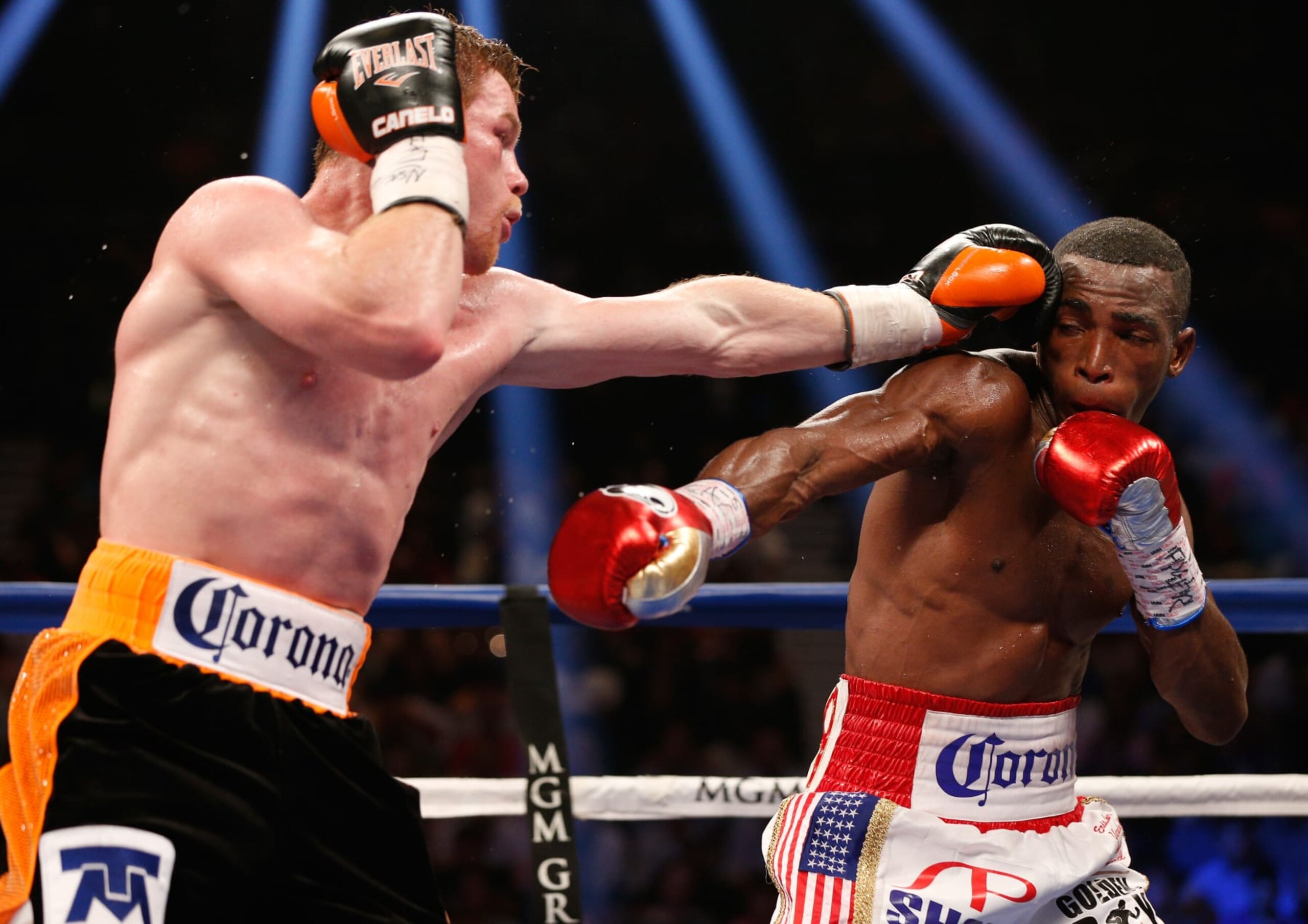 LAS VEGAS, NV - JULY 12: (L-R) Canelo Alvarez lands a left jab to the head of Erislandy Lara during their junior middleweight bout at the MGM Grand Garden Arena on July 12, 2014 in Las Vegas, Nevada. Alvarez defeated Lara by split decision. (Photo by Josh Hedges/Getty Images) LAS VEGAS, NV - JULY 12: (L-R) Canelo Alvarez lands a left jab to the head of Erislandy Lara during their junior middleweight bout at the MGM Grand Garden Arena on July 12, 2014 in Las Vegas, Nevada. Alvarez defeated Lara by split decision. (Photo by Josh Hedges/Getty Images)