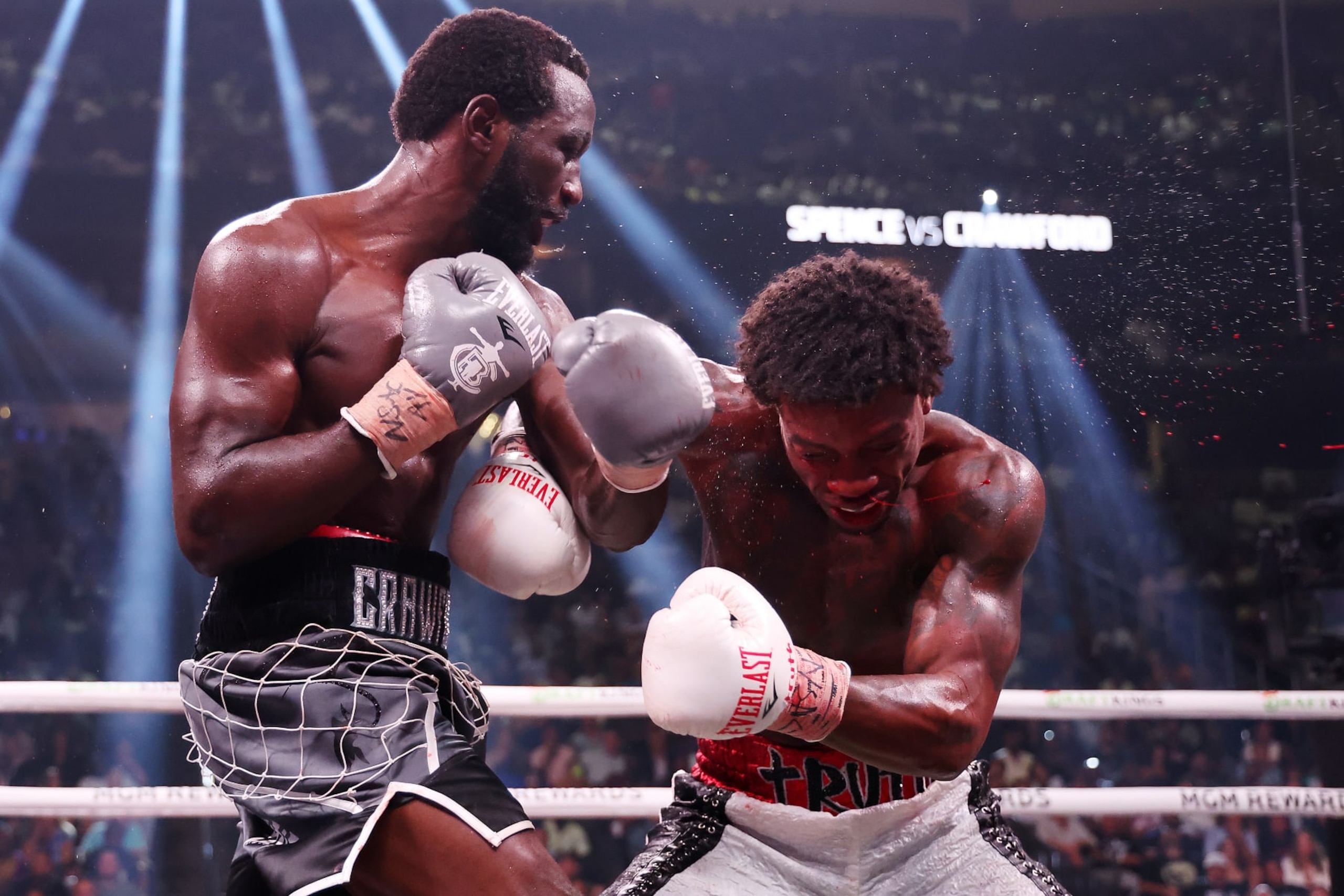 LAS VEGAS, NEVADA - JULY 29: Terence Crawford punches Errol Spence Jr. during the World Welterweight Championship bout at T-Mobile Arena on July 29, 2023 in Las Vegas, Nevada. (Photo by Al Bello/Getty Images) LAS VEGAS, NEVADA - JULY 29: Terence Crawford punches Errol Spence Jr. during the World Welterweight Championship bout at T-Mobile Arena on July 29, 2023 in Las Vegas, Nevada. (Photo by Al Bello/Getty Images)