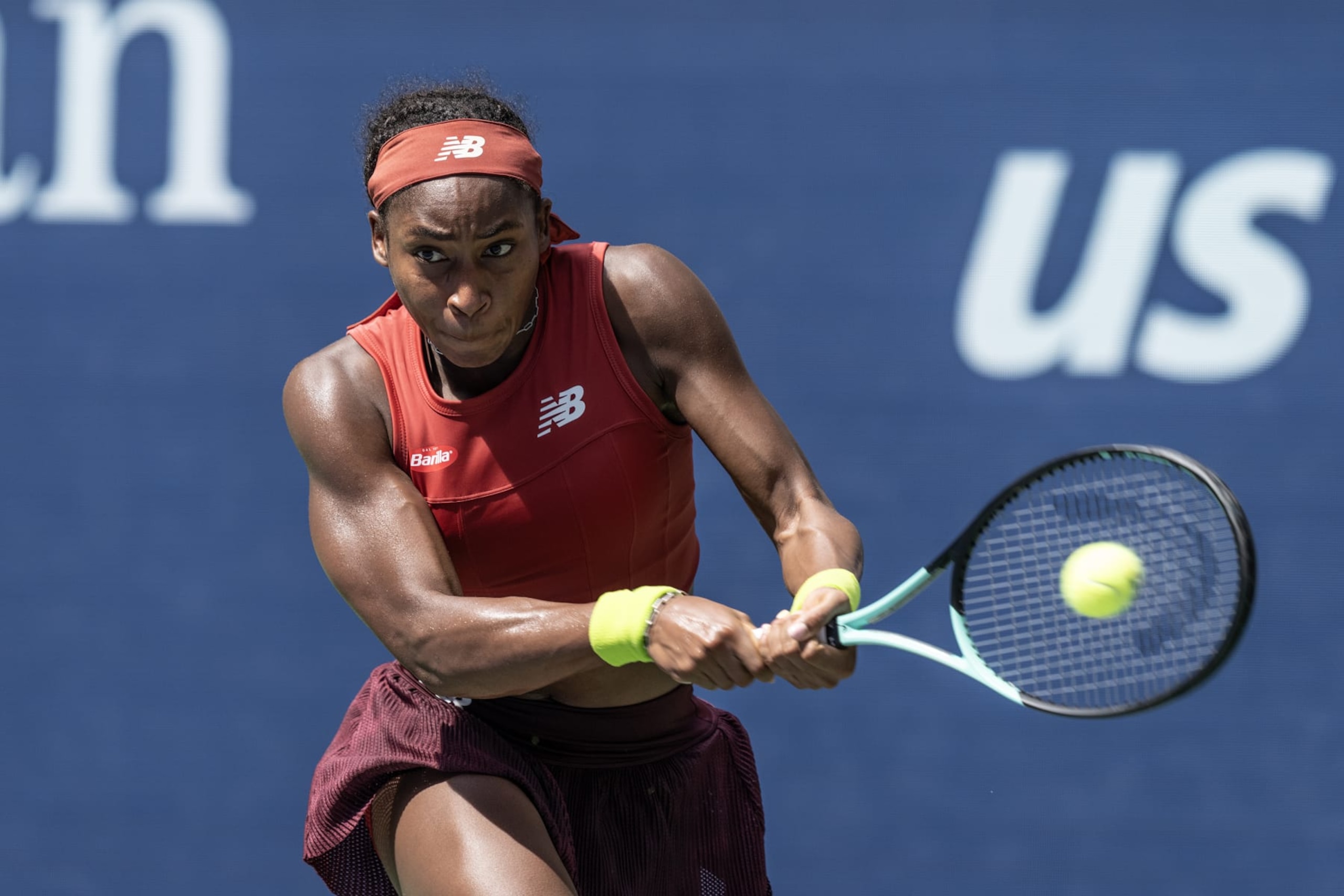 NEW YORK, UNITED STATES - SEPTEMBER 05: Coco Gauff of USA returns ball during quarterfinal round against Jelena Ostapenko of Latvia at the US Open Championships at Billie Jean King Tennis Center in New York, United States on September 5, 2023. Gauff won in straight sets and progressed to semifinal. (Photo by Lev Radin/Anadolu Agency via Getty Images) NEW YORK, UNITED STATES - SEPTEMBER 05: Coco Gauff of USA returns ball during quarterfinal round against Jelena Ostapenko of Latvia at the US Open Championships at Billie Jean King Tennis Center in New York, United States on September 5, 2023. Gauff won in straight sets and progressed to semifinal. (Photo by Lev Radin/Anadolu Agency via Getty Images)