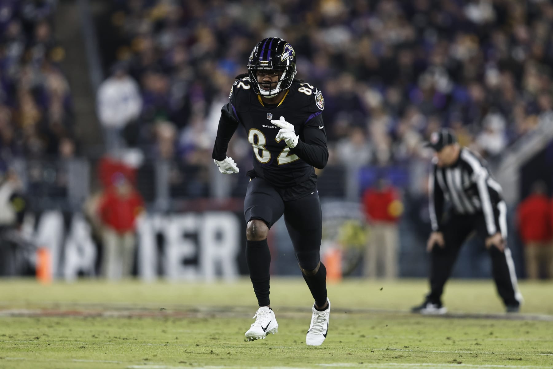 BALTIMORE, MARYLAND - JANUARY 01: Sammy Watkins #82 of the Baltimore Ravens runs during an NFL football game between the Baltimore Ravens and the Pittsburgh Steelers at M&T Bank Stadium on January 01, 2023 in Baltimore, Maryland. (Photo by Michael Owens/Getty Images)