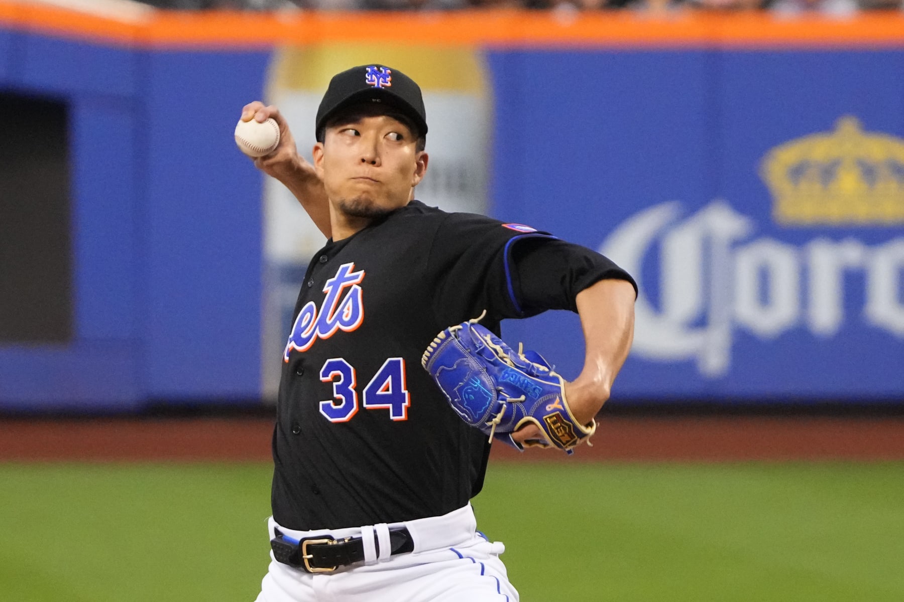 FLUSHING, NY - AUGUST 25: New York Mets Pitcher Kodai Senga (34) delivers a pitch during the first inning of a Major League Baseball game between the Los Angeles Angels and the New York Mets on August 25, 2023, at Citi Field in Flushing, NY. (Photo by Gregory Fisher/Icon Sportswire via Getty Images)