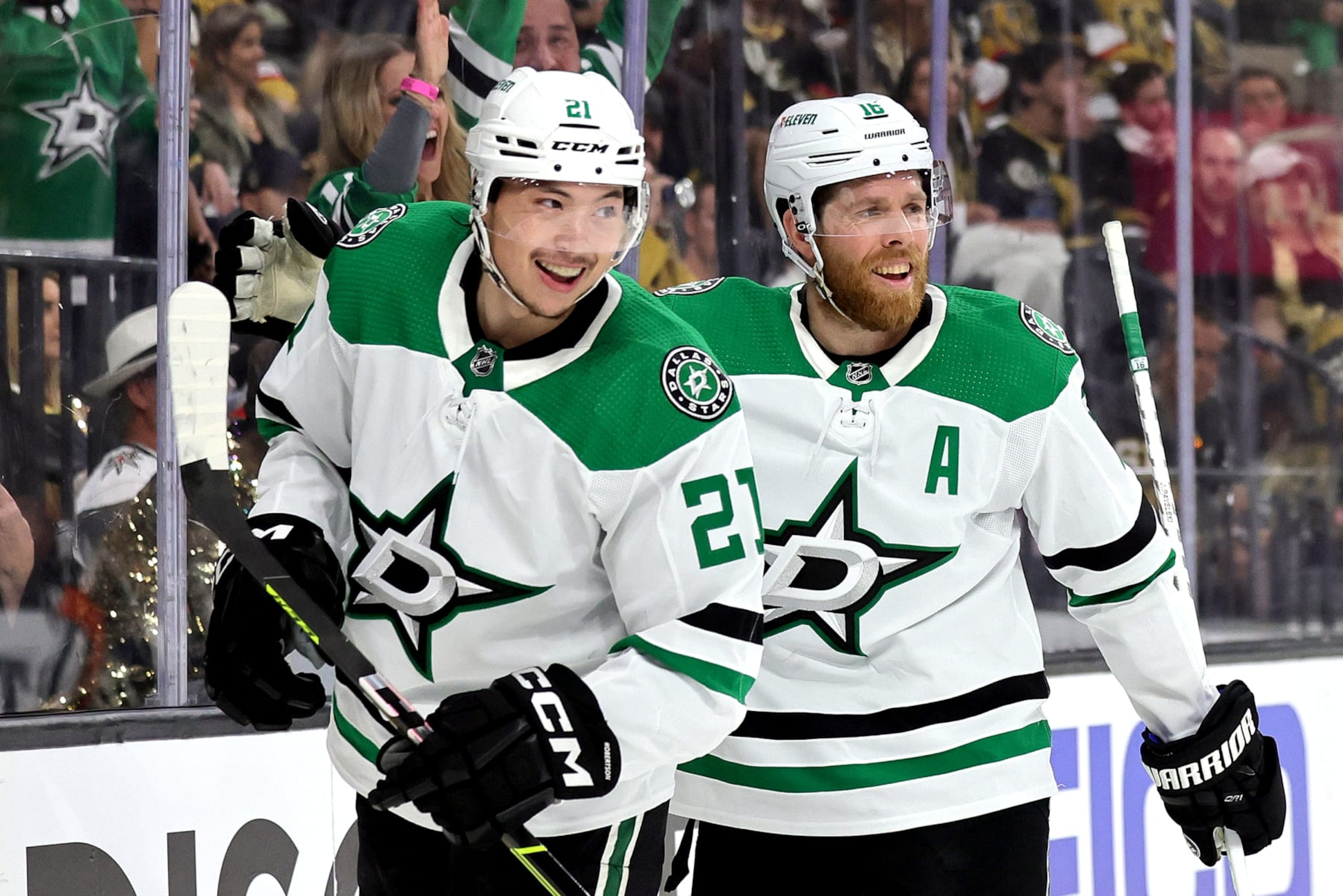 LAS VEGAS, NEVADA - MAY 19:  Jason Robertson #21 of the Dallas Stars is congratulated by his teammates Joe Pavelski #16 after scoring a goal against the Vegas Golden Knights during the first period in Game One of the Western Conference Final of the 2023 Stanley Cup Playoffs at T-Mobile Arena on May 19, 2023 in Las Vegas, Nevada. (Photo by Ethan Miller/Getty Images)