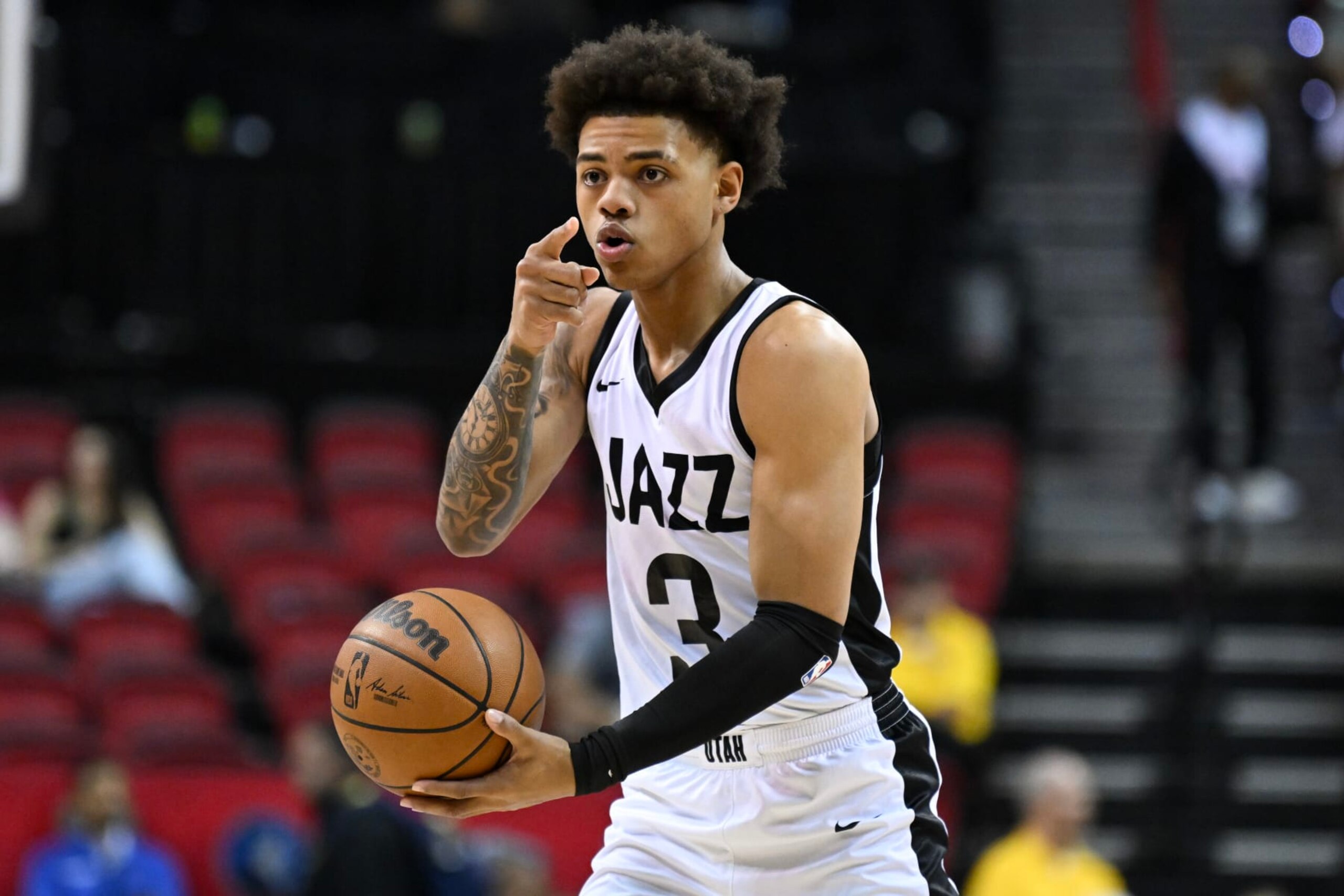 LAS VEGAS, NEVADA - JULY 08: Keyonte George #3 of Utah Jazz controls the ball against the LA Clippers during the first quarter of a 2023 NBA Summer League game at the Thomas & Mack Center on July 08, 2023 in Las Vegas, Nevada. NOTE TO USER: User expressly acknowledges and agrees that, by downloading and or using this photograph, User is consenting to the terms and conditions of the Getty Images License Agreement. (Photo by Candice Ward/Getty Images)