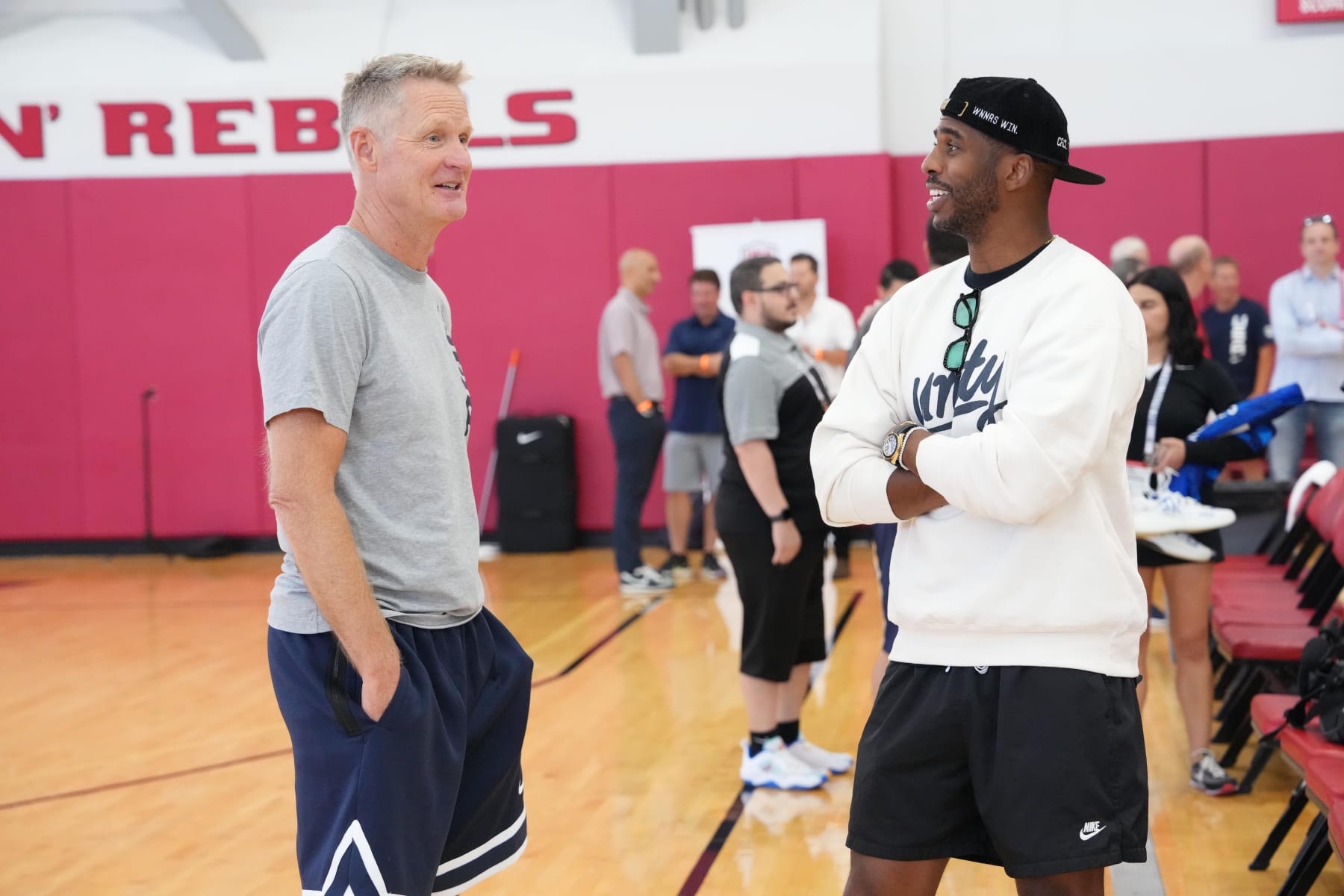 LAS VEGAS, NV - AUGUST 6: Steve Kerr and Chris Paul talk during the USA Men's National Team Practice as part of 2023 FIBA World Cup on August 6, 2023 at the Mendenhall Center in Las Vegas, Nevada. NOTE TO USER: User expressly acknowledges and agrees that, by downloading and or using this photograph, User is consenting to the terms and conditions of the Getty Images License Agreement. Mandatory Copyright Notice: Copyright 2023 NBAE (Photo by Jesse D. Garrabrant/NBAE via Getty Images)