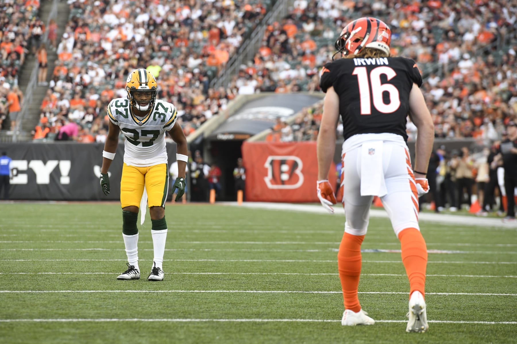 CINCINNATI, OH - AUGUST 11: Green Bay Packers Cornerback Carrington Valentine (37) lines up across from Cincinnati Bengals Wide Receiver Trenton Irwin (16) during the NFL pre-season football game between the Green Bay Packers and the Cincinnati Bengals on August 11, 2023, at Paycor Stadium in Cincinnati, Ohio. (Photo by Michael Allio/Icon Sportswire via Getty Images)