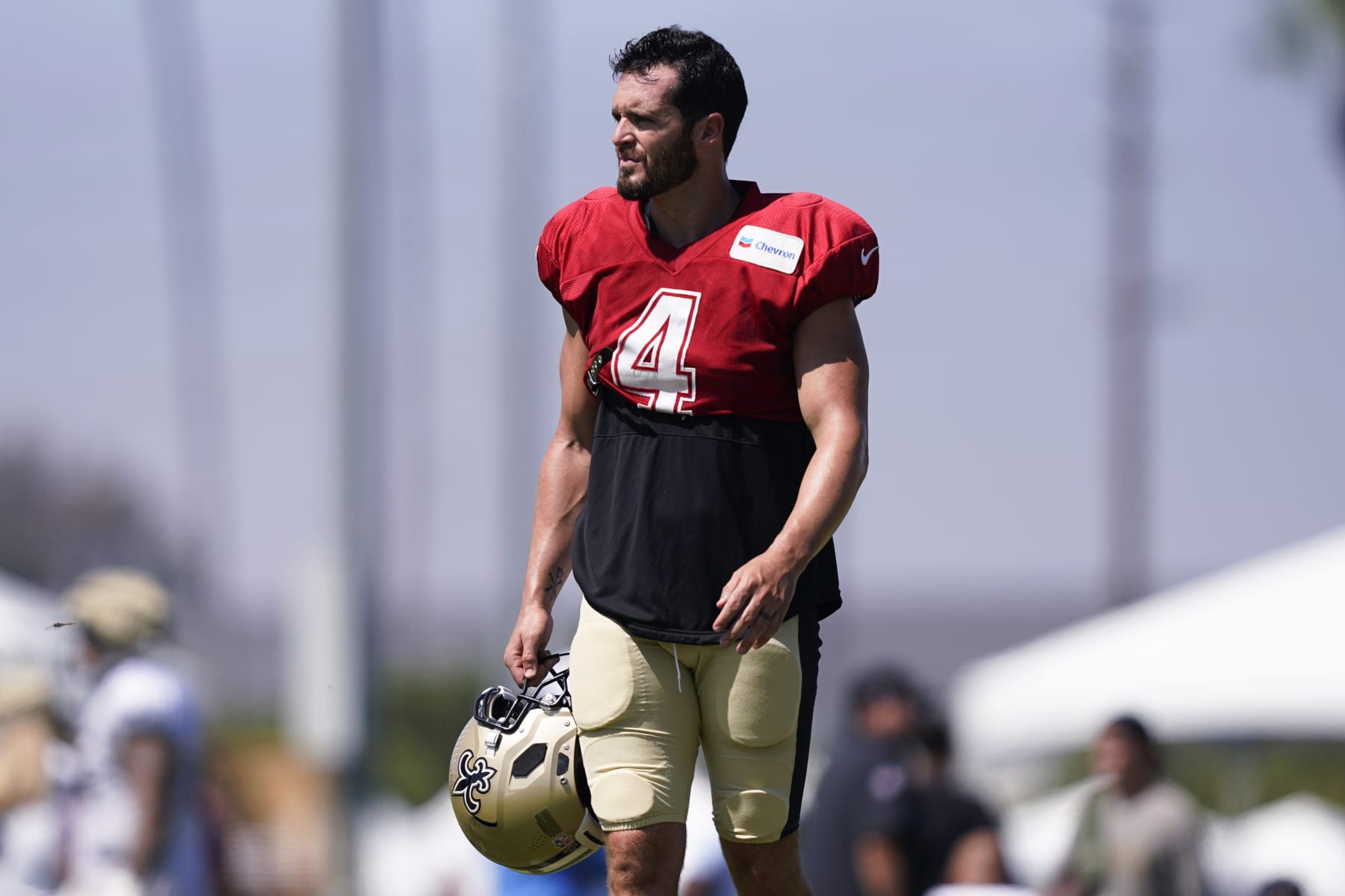 Saints QB Derek Carr