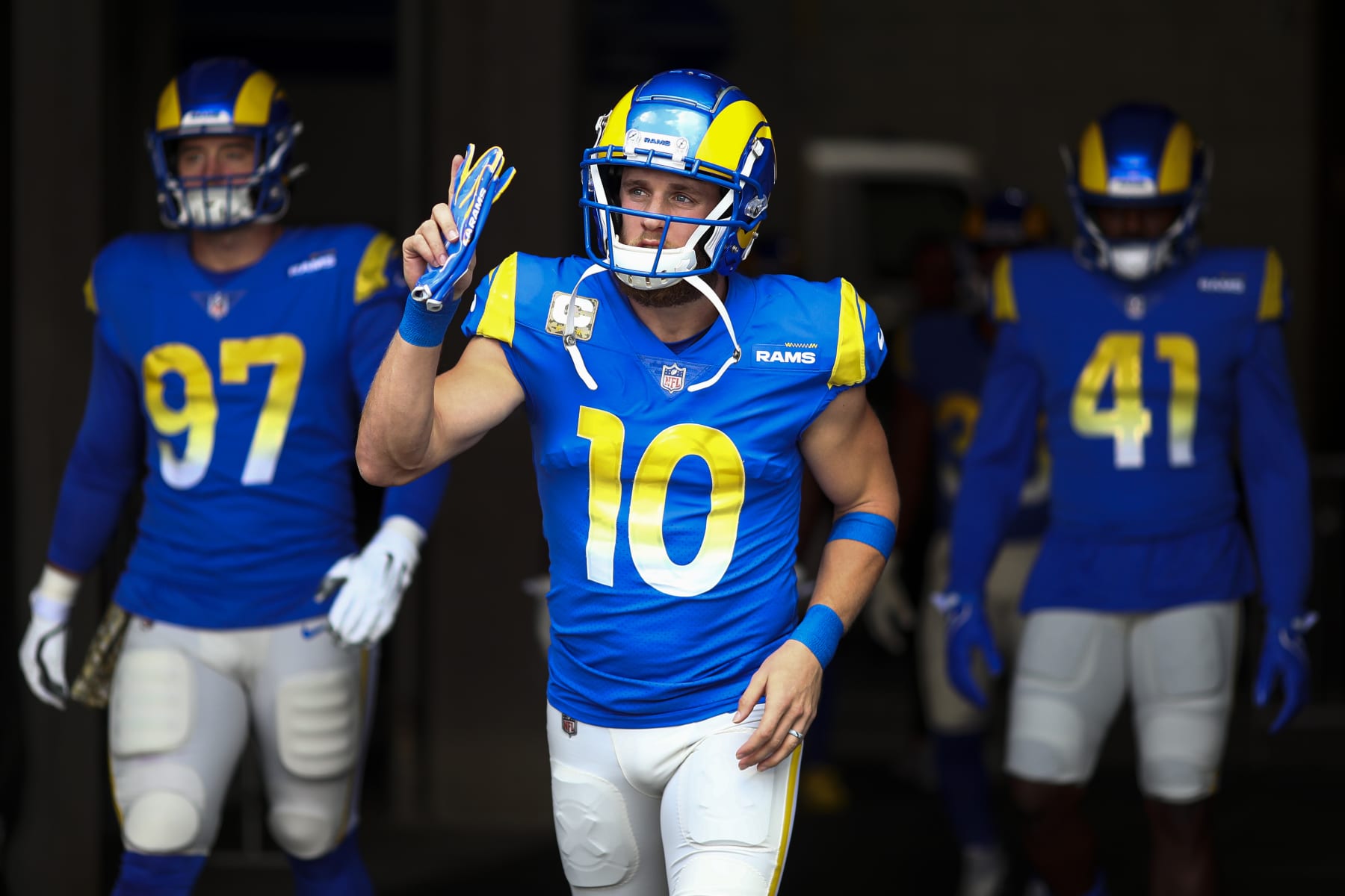 TAMPA, FL - NOVEMBER 6: Cooper Kupp #10 of the Los Angeles Rams walks through the tunnel prior to an NFL football game against the Tampa Bay Buccaneers at Raymond James Stadium on November 6, 2022 in Tampa, Florida. (Photo by Kevin Sabitus/Getty Images)