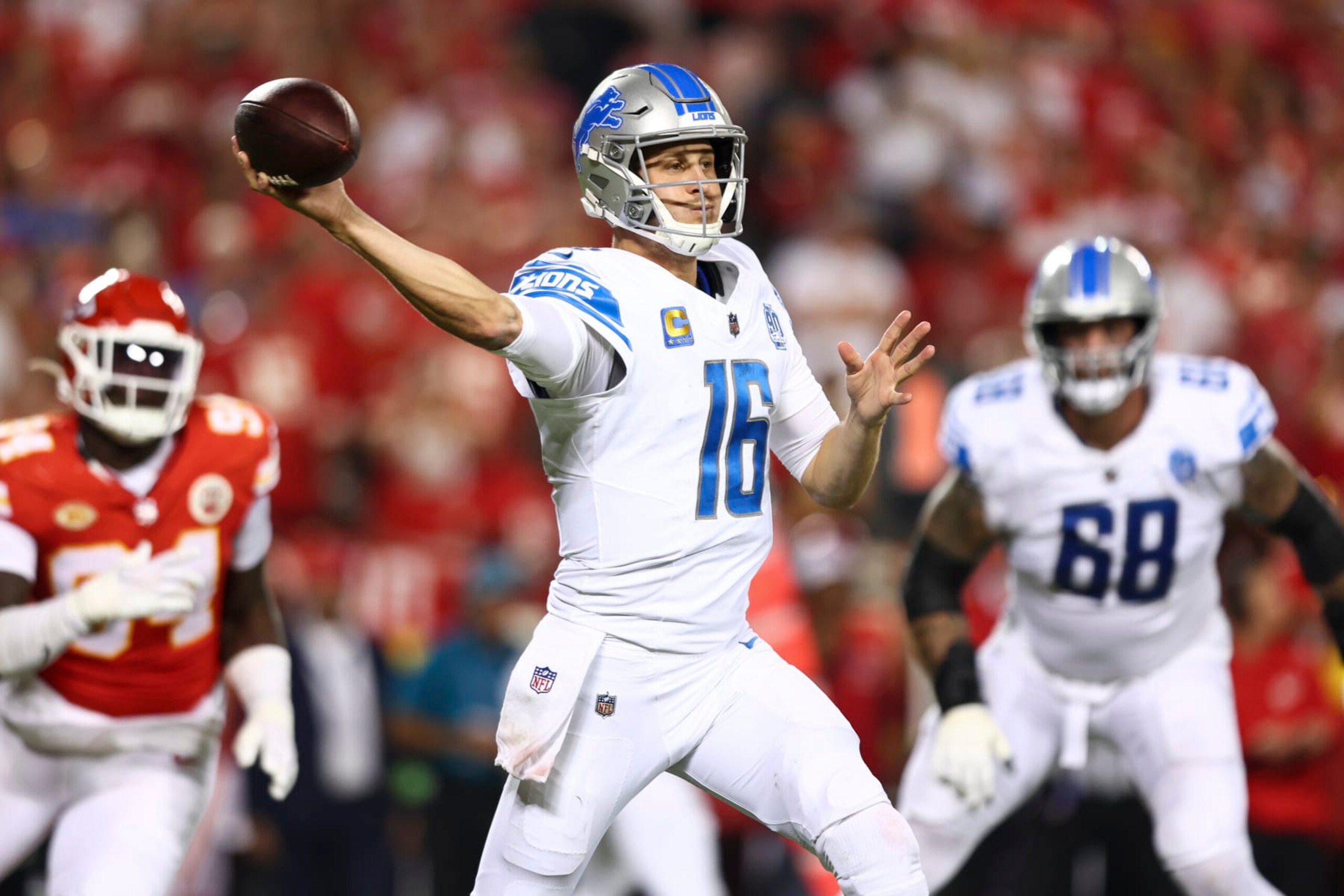 KANSAS CITY, MO - SEPTEMBER 7: Jared Goff #16 of the Detroit Lions throws a pass during the third quarter of an NFL football game against the Kansas City Chiefs at GEHA Field at Arrowhead Stadium on September 7, 2023 in Kansas City, Missouri. (Photo by Kevin Sabitus/Getty Images)