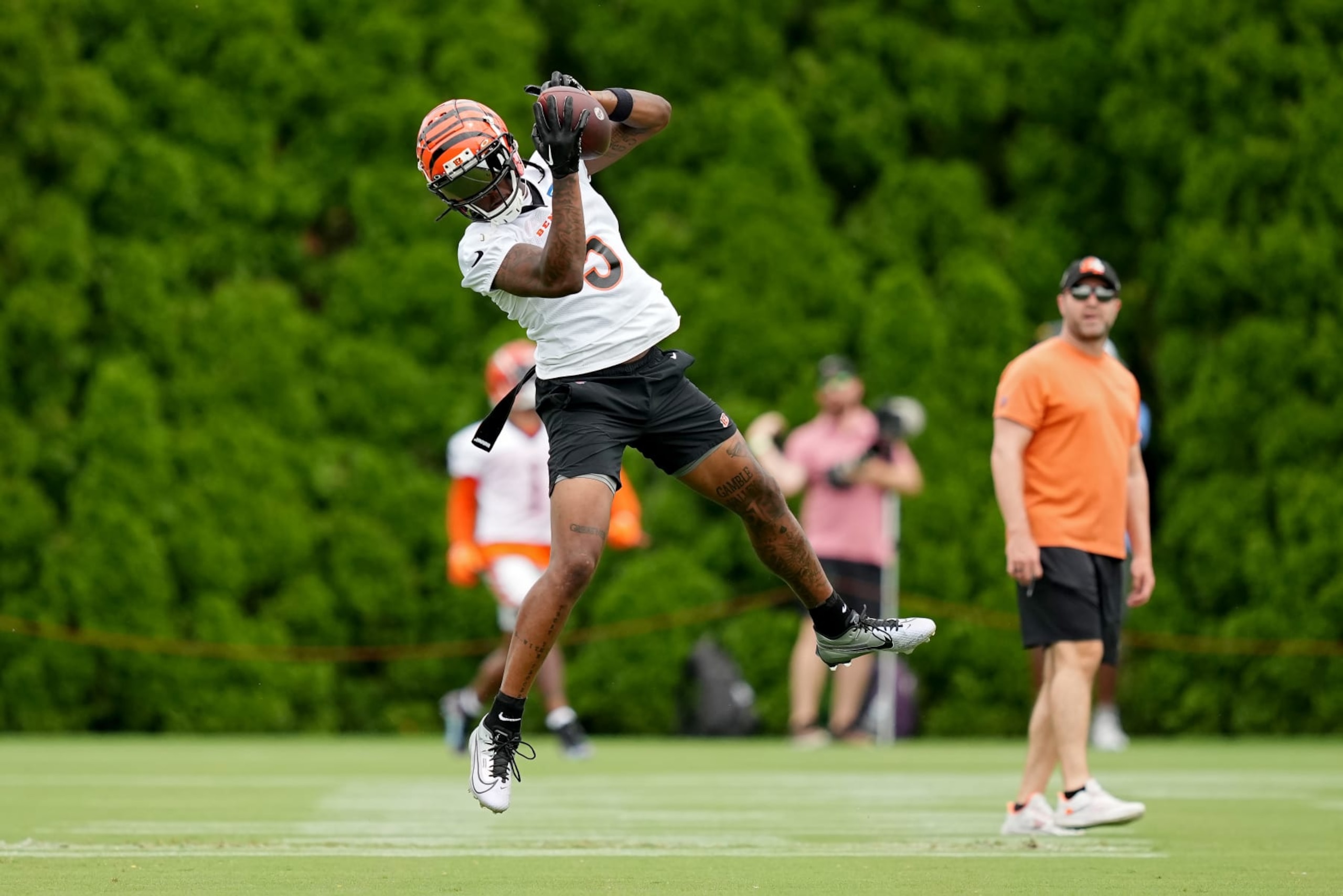 CINCINNATI, OHIO - JULY 28: Tee Higgins #5 of the Cincinnati Bengals makes a catch during training camp at Kettering Health Practice Fields on July 28, 2023 in Cincinnati, Ohio. (Photo by Dylan Buell/Getty Images)