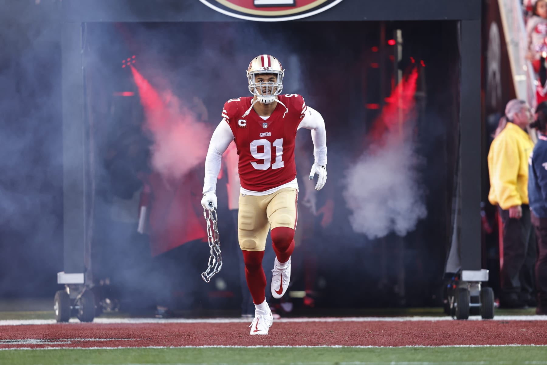 SANTA CLARA, CALIFORNIA - JANUARY 22: Arik Armstead #91 of the San Francisco 49ers runs as he takes the field prior to an NFL divisional round playoff football game between the San Francisco 49ers and the Dallas Cowboys at Levi's Stadium on January 22, 2023 in Santa Clara, California. (Photo by Michael Owens/Getty Images)