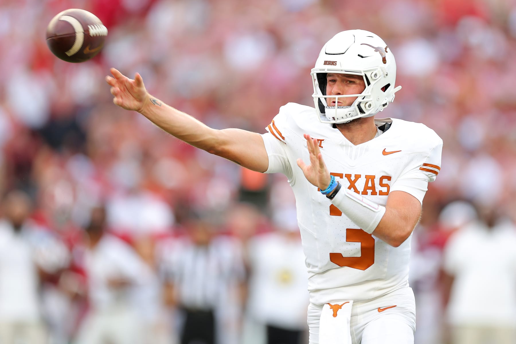 Texas quarterback Quinn Ewers