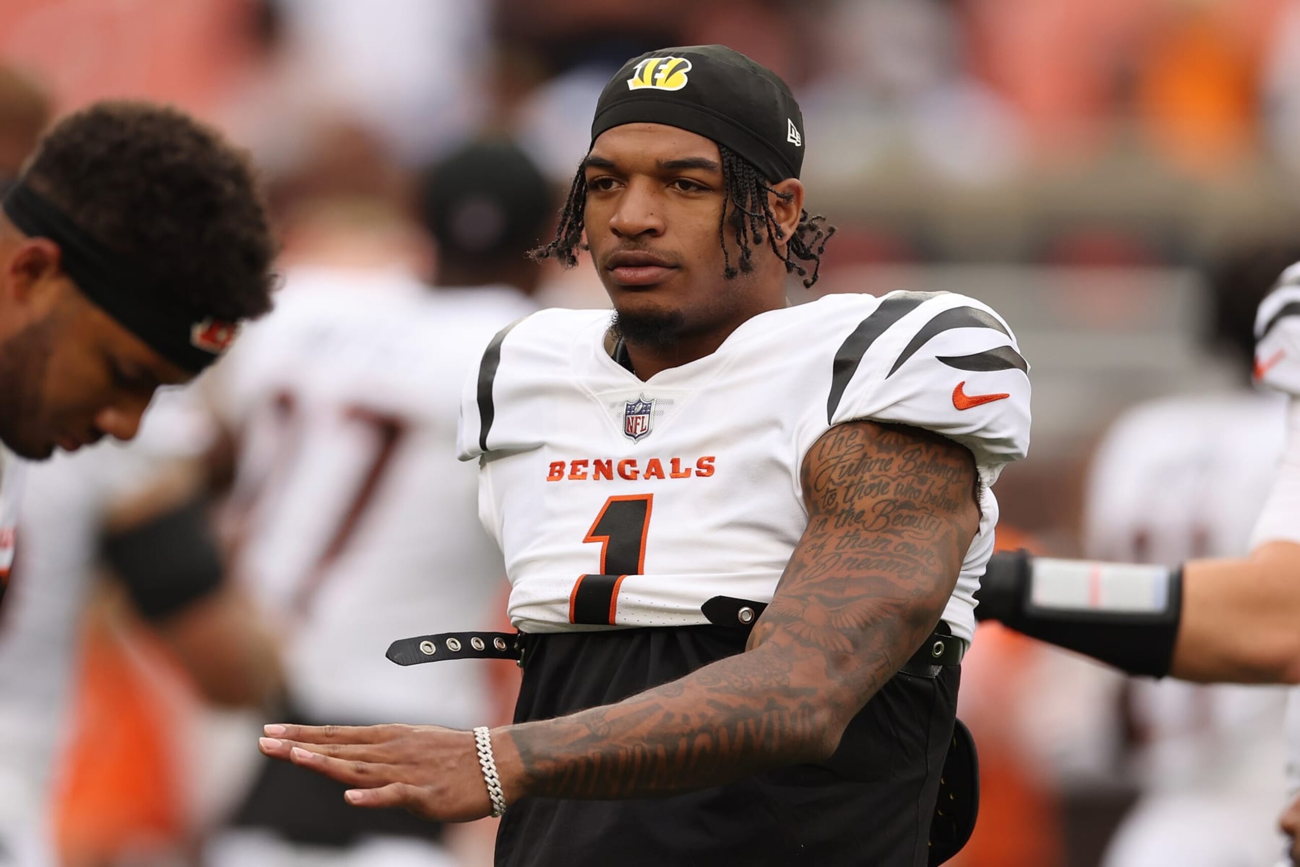 CLEVELAND, OHIO - SEPTEMBER 10:  Ja'Marr Chase #1 of the Cincinnati Bengals warms up prior to the game against the Cleveland Browns at Cleveland Browns Stadium on September 10, 2023 in Cleveland, Ohio. (Photo by Gregory Shamus/Getty Images)