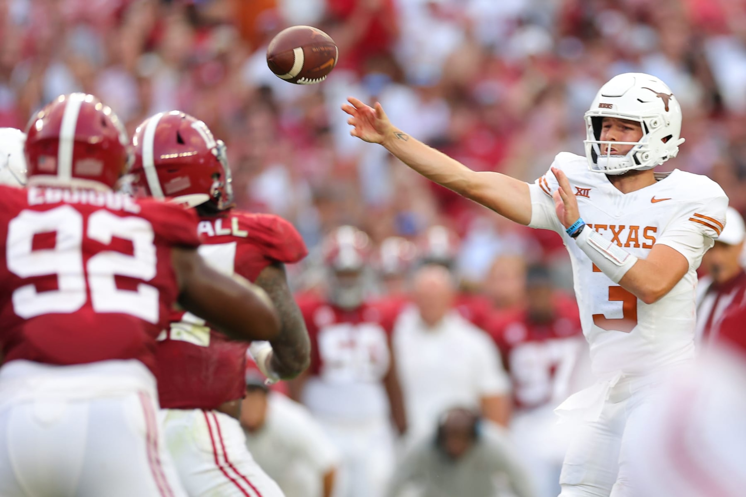 TUSCALOOSA, ALABAMA - SEPTEMBER 09: Quinn Ewers #3 of the Texas Longhorns throws the ball during the first quarter against the Alabama Crimson Tide at Bryant-Denny Stadium on September 09, 2023 in Tuscaloosa, Alabama. (Photo by Kevin C. Cox/Getty Images)