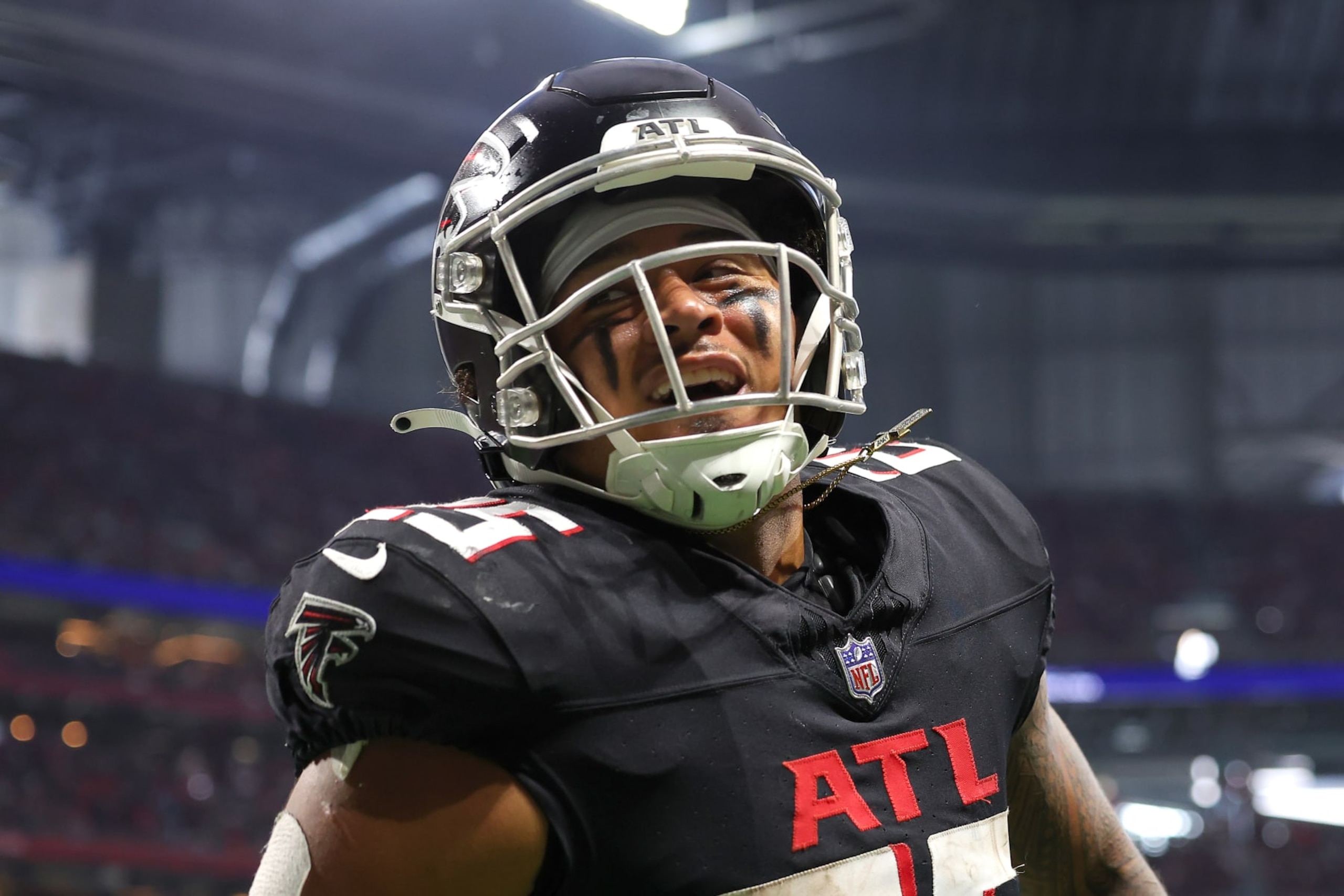 ATLANTA, GEORGIA - SEPTEMBER 10: Tyler Allgeier #25 of the Atlanta Falcons reacts after scoring a touchdown during the fourth quarter against the Carolina Panthers at Mercedes-Benz Stadium on September 10, 2023 in Atlanta, Georgia. (Photo by Kevin C. Cox/Getty Images)