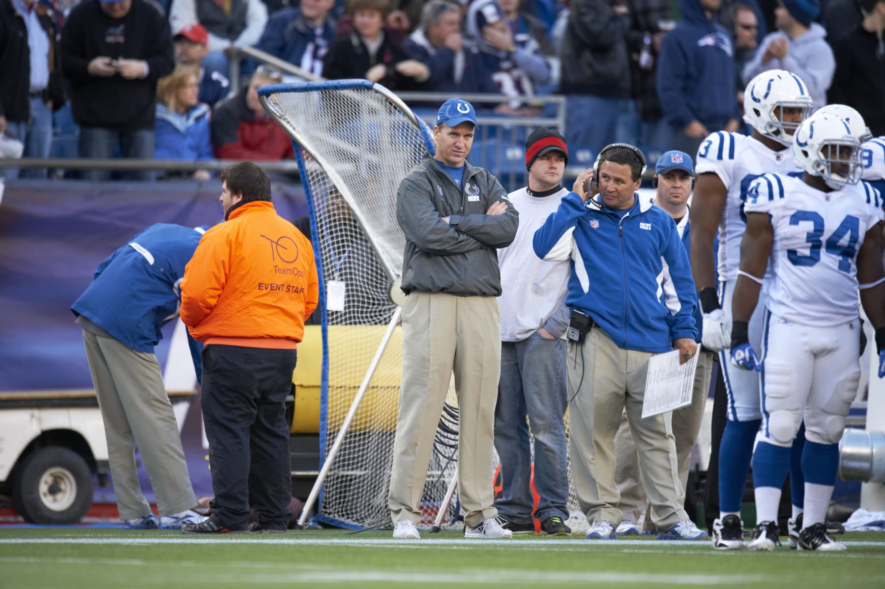 Football: Indianapolis Colts QB Peyton Manning on sidelines during game vs New England Patriots at Gillette Stadium.
Foxborough, MA 12/4/2011
CREDIT: Al Tielemans (Photo by Al Tielemans /Sports Illustrated via Getty Images)
(Set Number: X86663 TK1 R8 F6 )