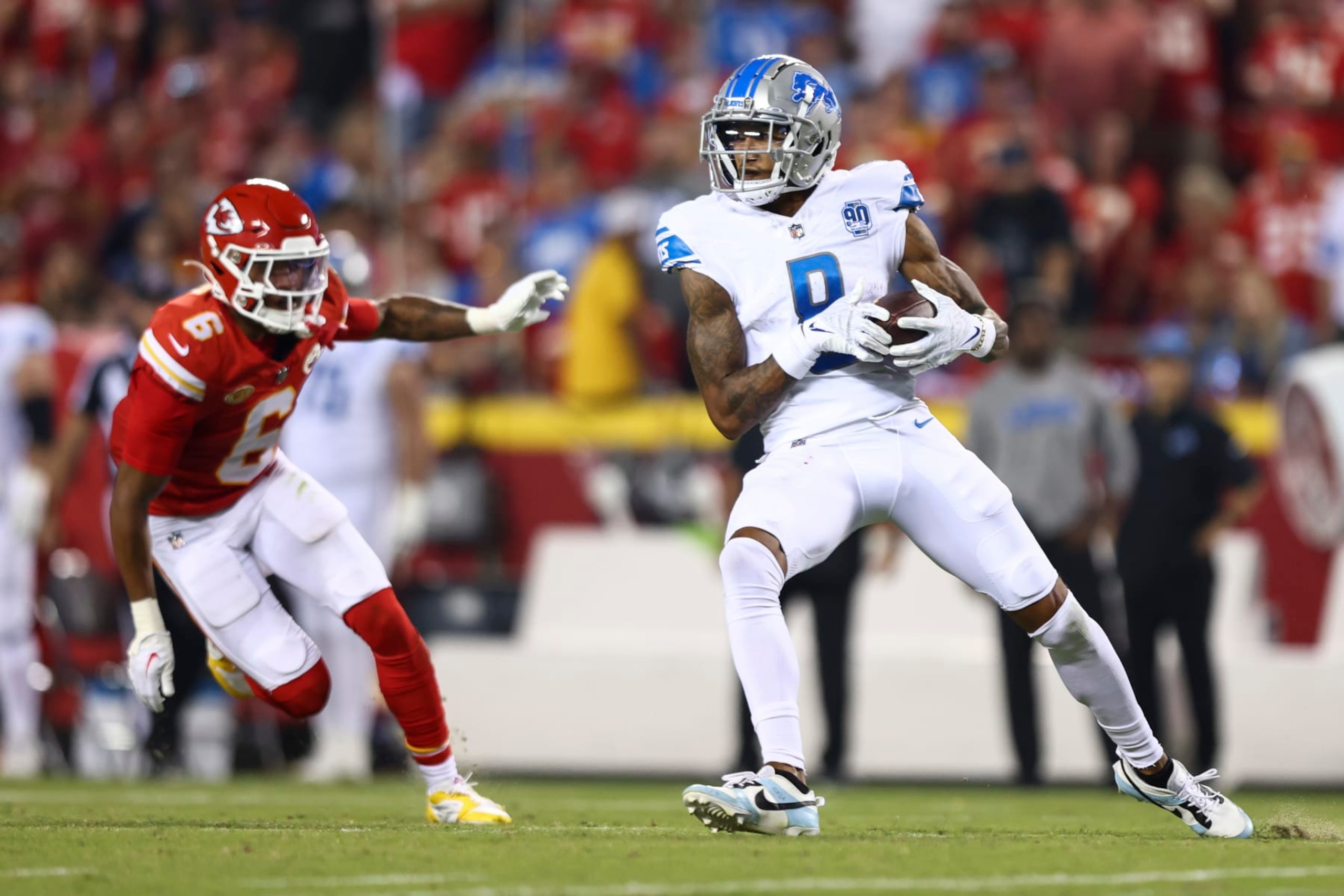 KANSAS CITY, MO - SEPTEMBER 7: Josh Reynolds #8 of the Detroit Lions carries the ball during an NFL football game against the Kansas City Chiefs at GEHA Field at Arrowhead Stadium on September 7, 2023 in Kansas City, Missouri. (Photo by Kevin Sabitus/Getty Images)