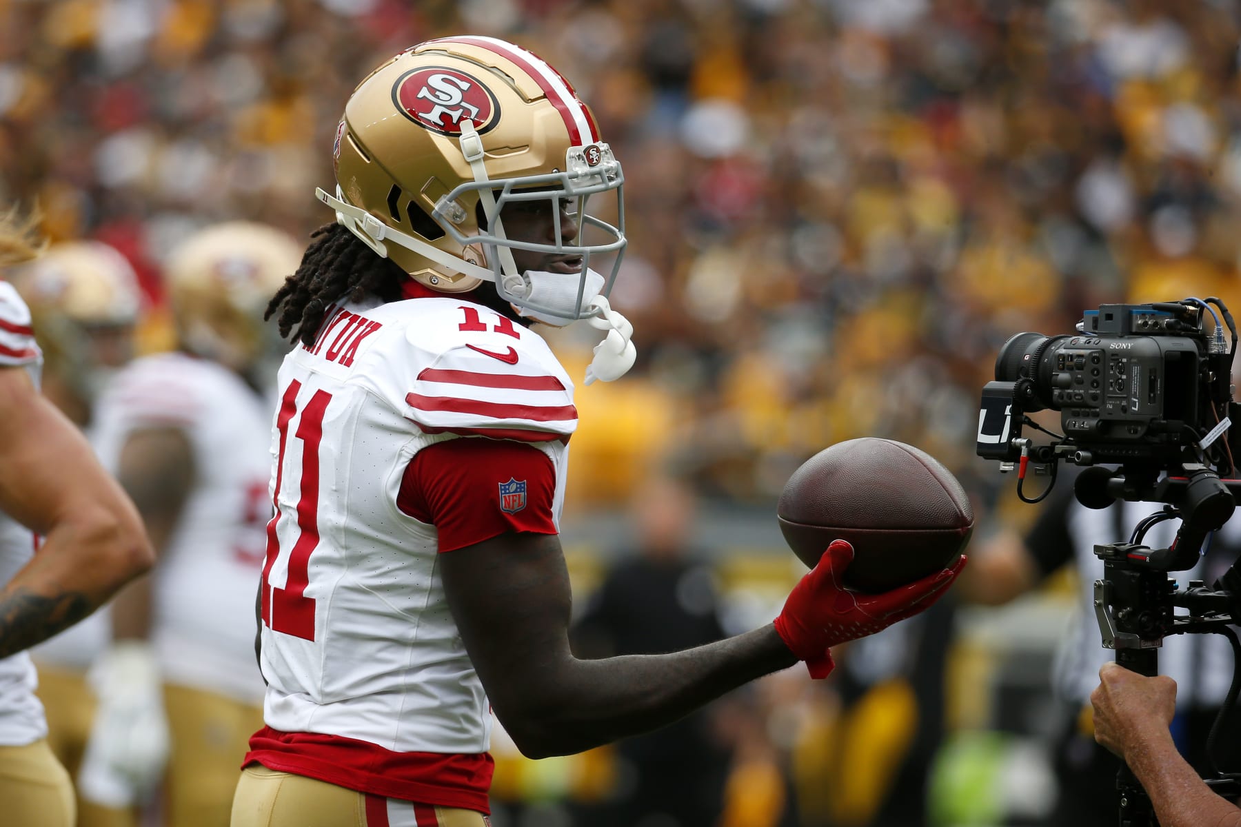 PITTSBURGH, PENNSYLVANIA - SEPTEMBER 10: Brandon Aiyuk #11 of the San Francisco 49ers reacts after catching a touchdown in the first quarter against the Pittsburgh Steelers at Acrisure Stadium on September 10, 2023 in Pittsburgh, Pennsylvania. (Photo by Justin K. Aller/Getty Images)
