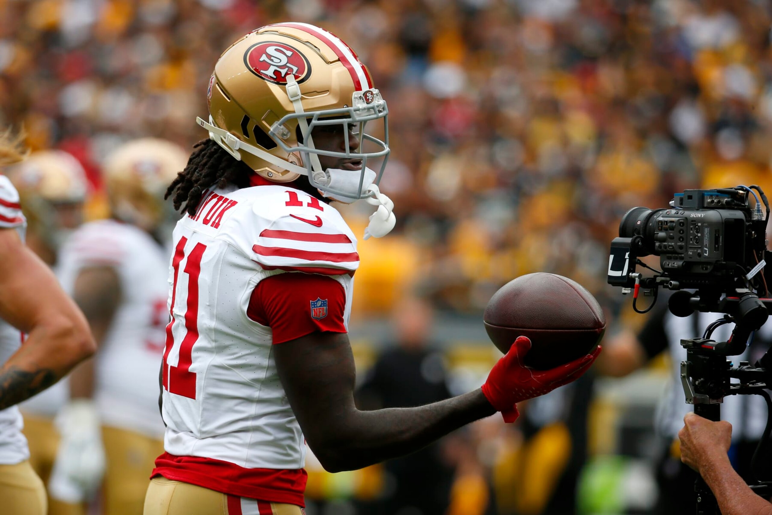 PITTSBURGH, PENNSYLVANIA - SEPTEMBER 10: Brandon Aiyuk #11 of the San Francisco 49ers reacts after catching a touchdown in the first quarter against the Pittsburgh Steelers at Acrisure Stadium on September 10, 2023 in Pittsburgh, Pennsylvania. (Photo by Justin K. Aller/Getty Images) PITTSBURGH, PENNSYLVANIA - SEPTEMBER 10: Brandon Aiyuk #11 of the San Francisco 49ers reacts after catching a touchdown in the first quarter against the Pittsburgh Steelers at Acrisure Stadium on September 10, 2023 in Pittsburgh, Pennsylvania. (Photo by Justin K. Aller/Getty Images)