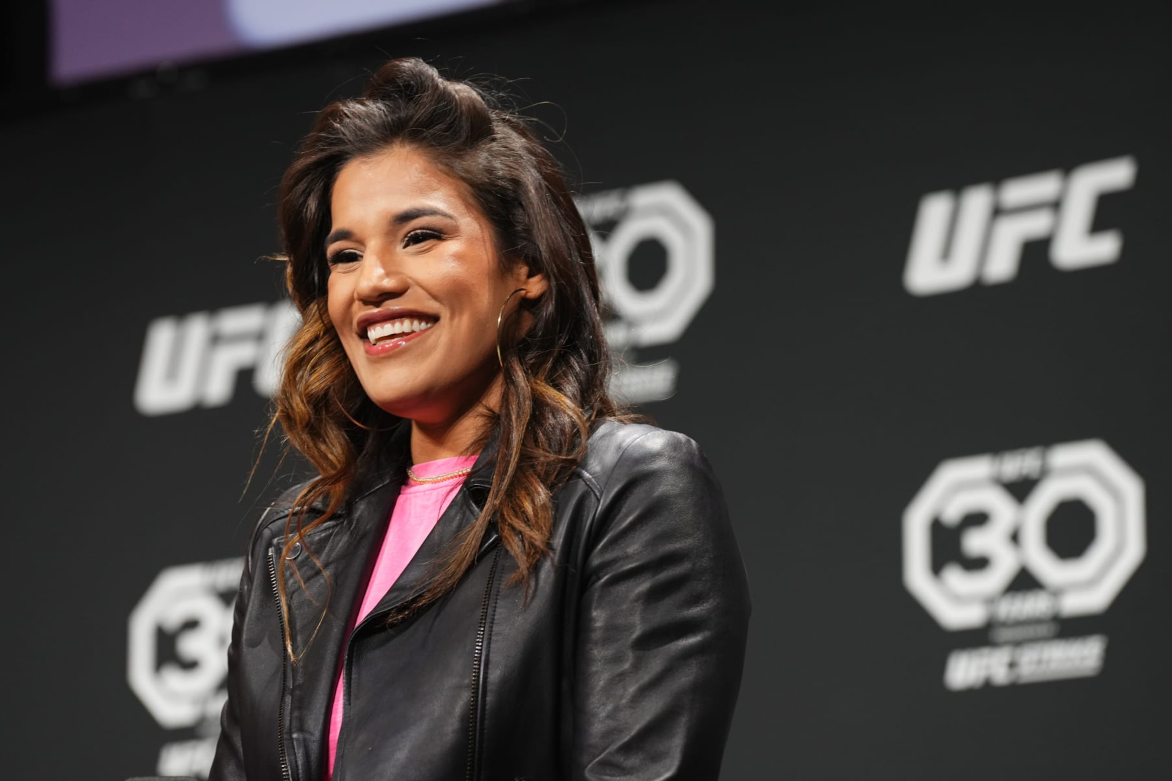 Julianna Peña Julianna Peña