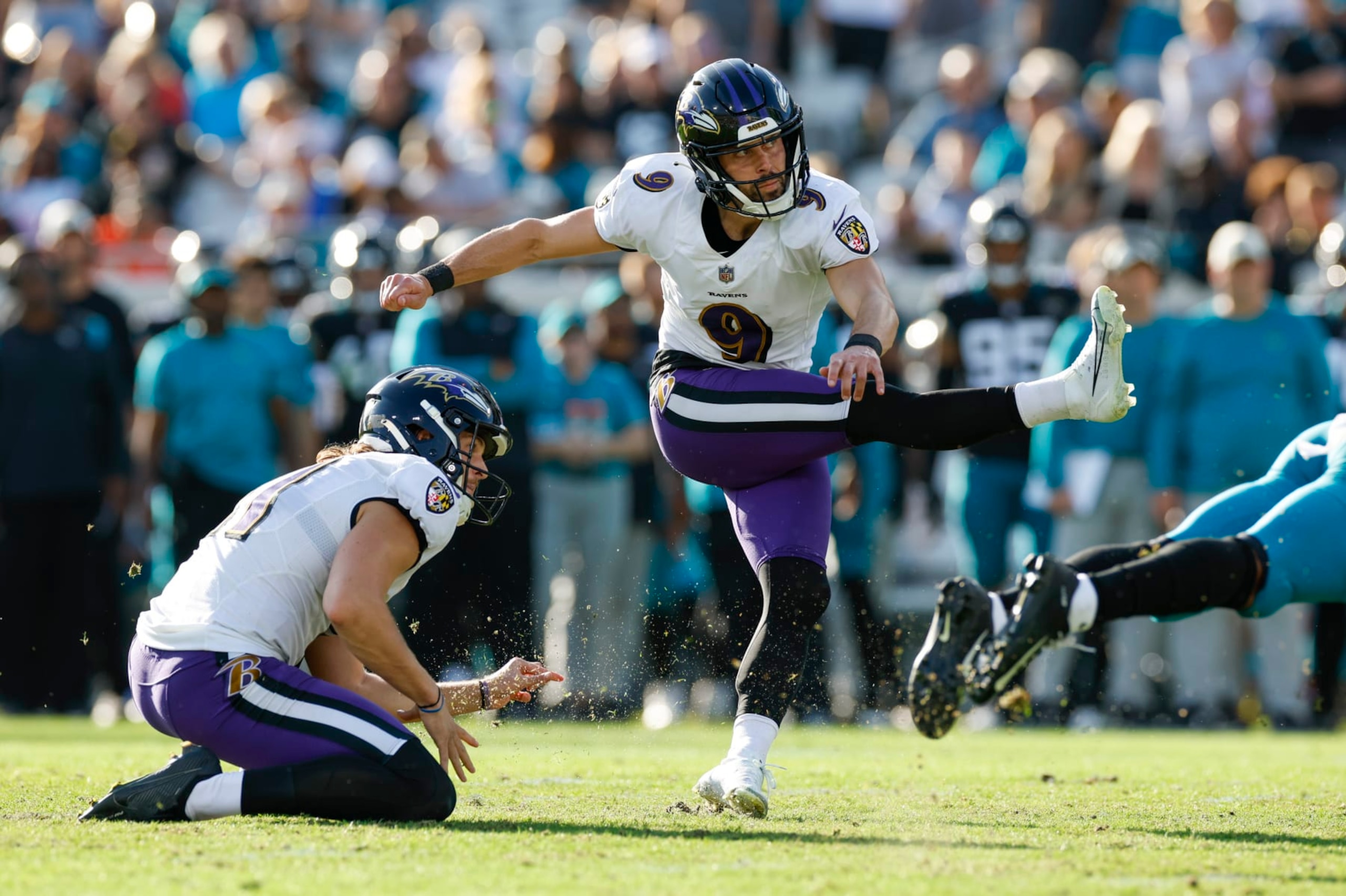 JACKSONVILLE, FL - NOVEMBER 27: Baltimore Ravens place kicker Justin Tucker (9) kicks during the game between the Baltimore Ravens and the Jacksonville Jaguars on November 27, 2022 at TIAA Bank Field in Jacksonville, Fl.  (Photo by David Rosenblum/Icon Sportswire via Getty Images)