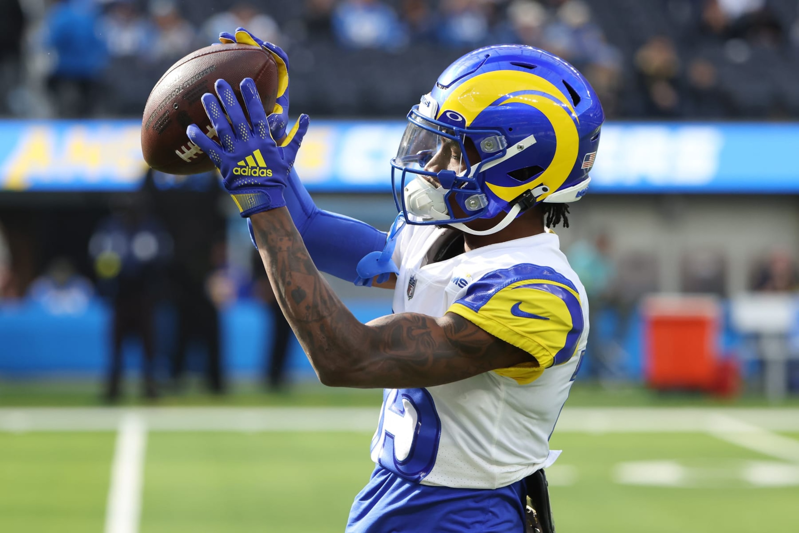 INGLEWOOD, CALIFORNIA - JANUARY 01: Tutu Atwell #15 of the Los Angeles Rams warms up prior to the game against the Los Angeles Chargers at SoFi Stadium on January 01, 2023 in Inglewood, California. (Photo by Katelyn Mulcahy/Getty Images)