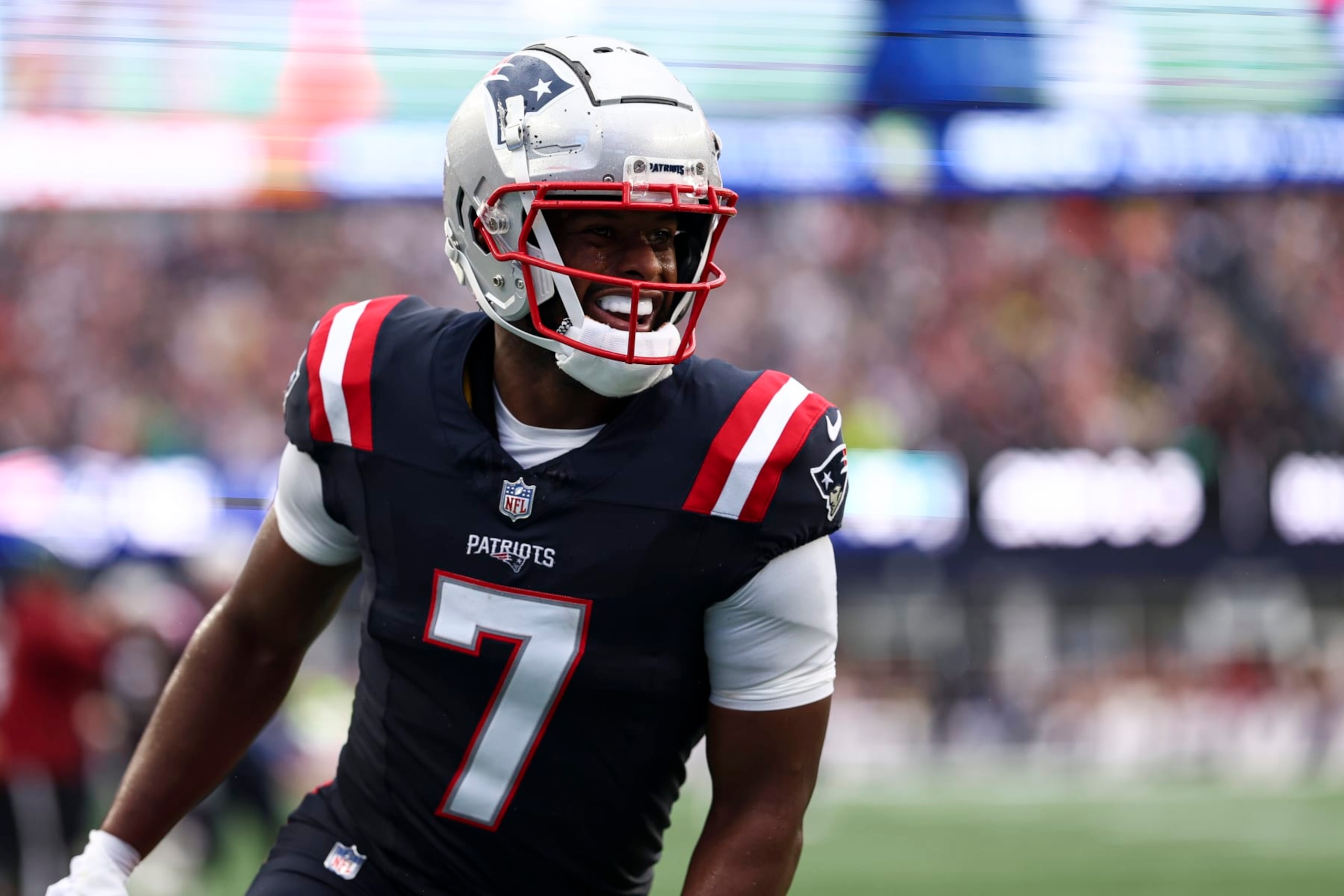 FOXBOROUGH, MA - SEPTEMBER 10: JuJu Smith-Schuster #7 of the New England Patriots celebrates after a touchdown during the second quarter of an NFL football game against the Philadelphia Eagles at Gillette Stadium on September 10, 2023 in Foxborough, Massachusetts. (Photo by Kevin Sabitus/Getty Images)